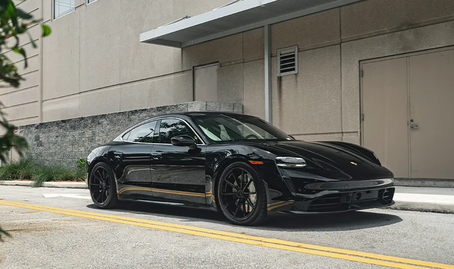 Design sob medida para aplicações Porsche