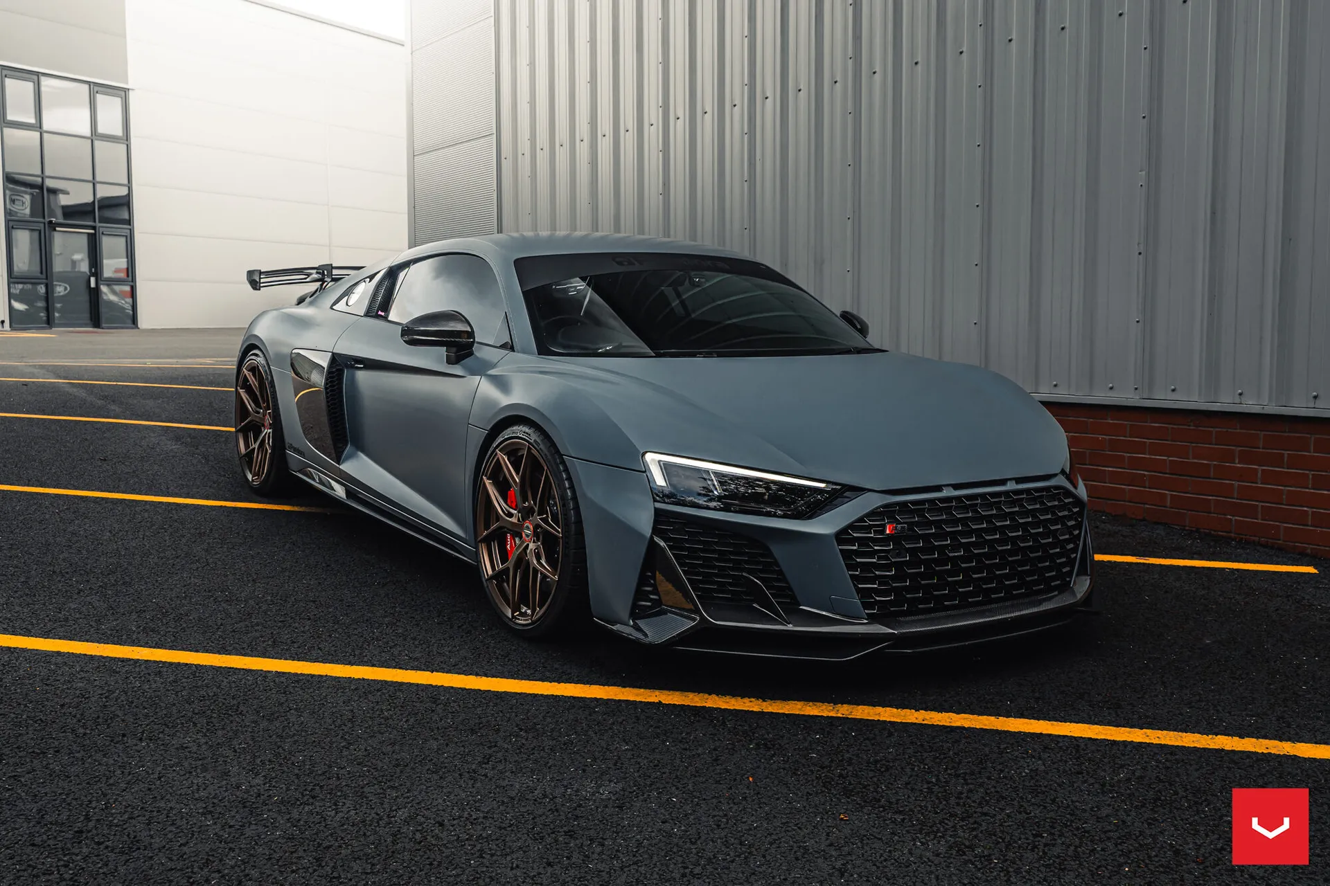 Audi R8, 16