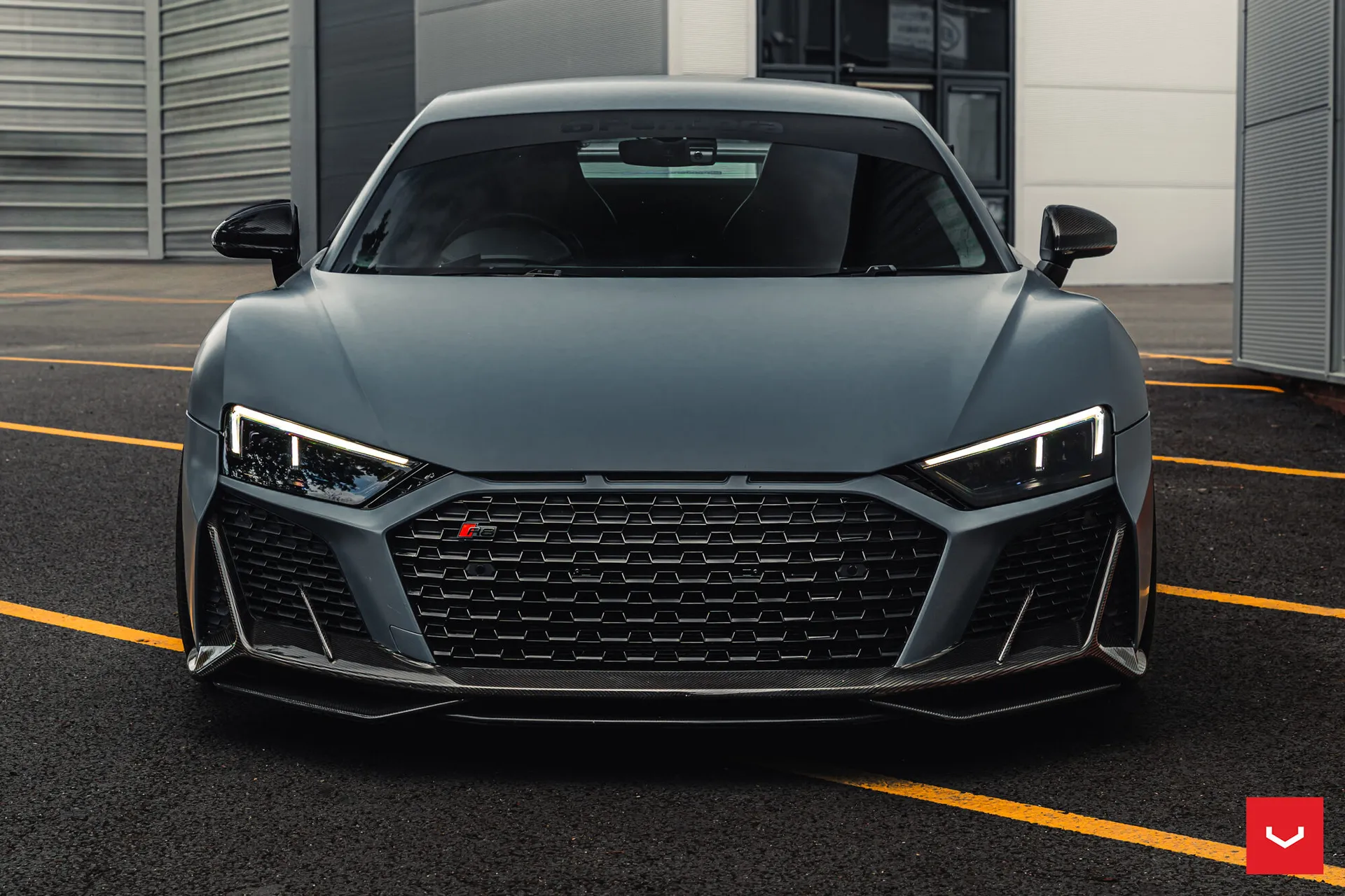 Audi R8, 12