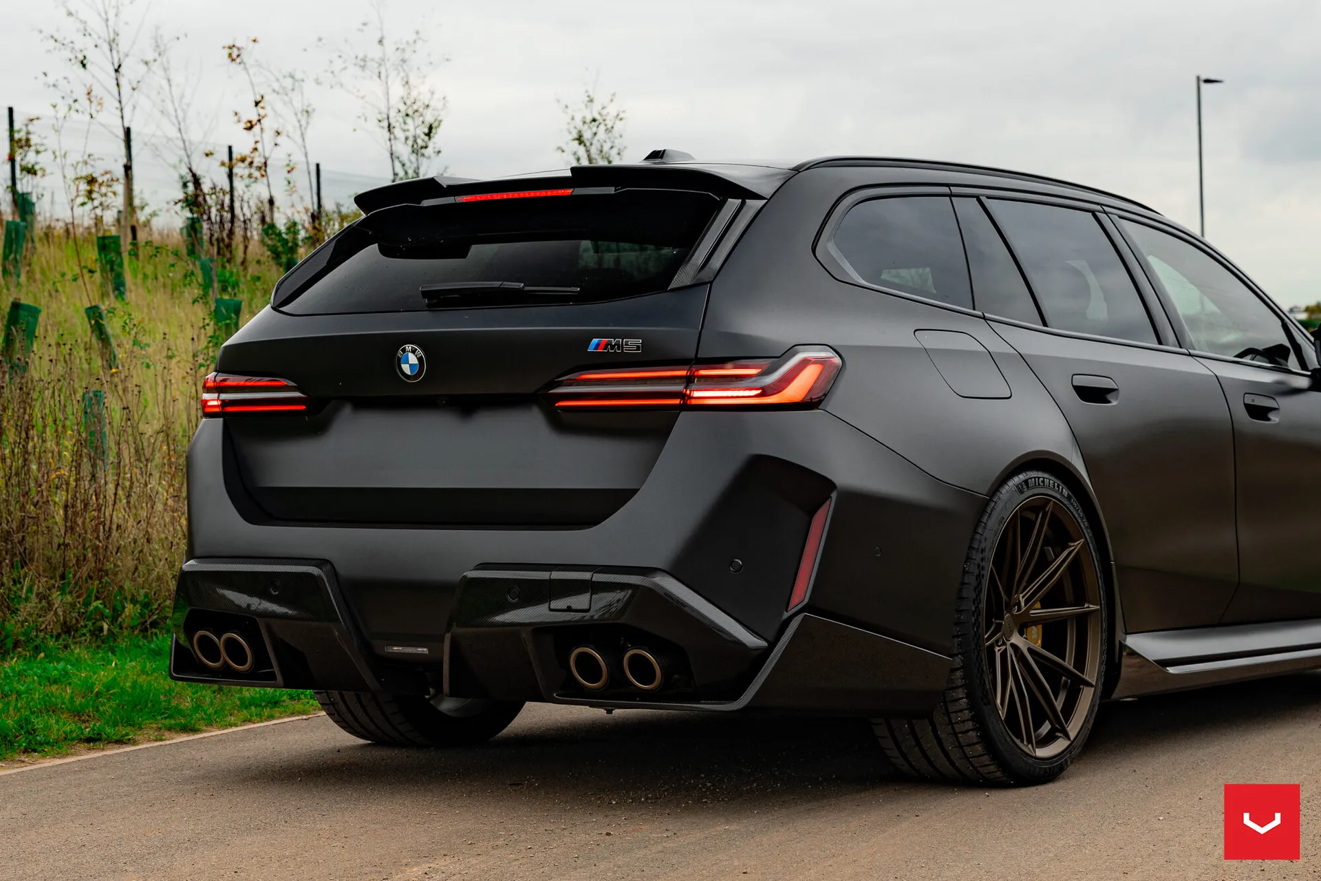 BMW 5 Series / M5, 12