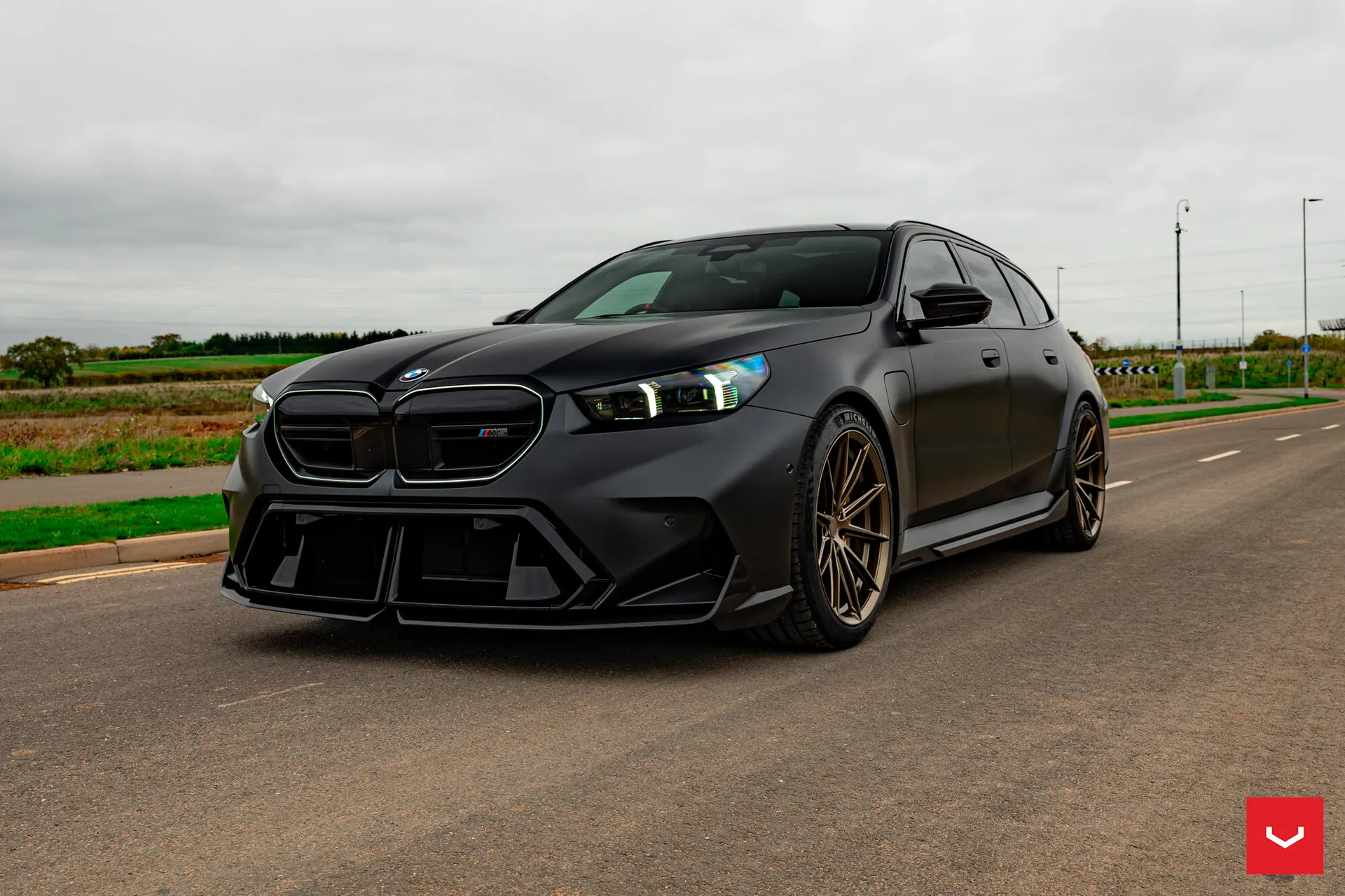 BMW 5 Series / M5, 11