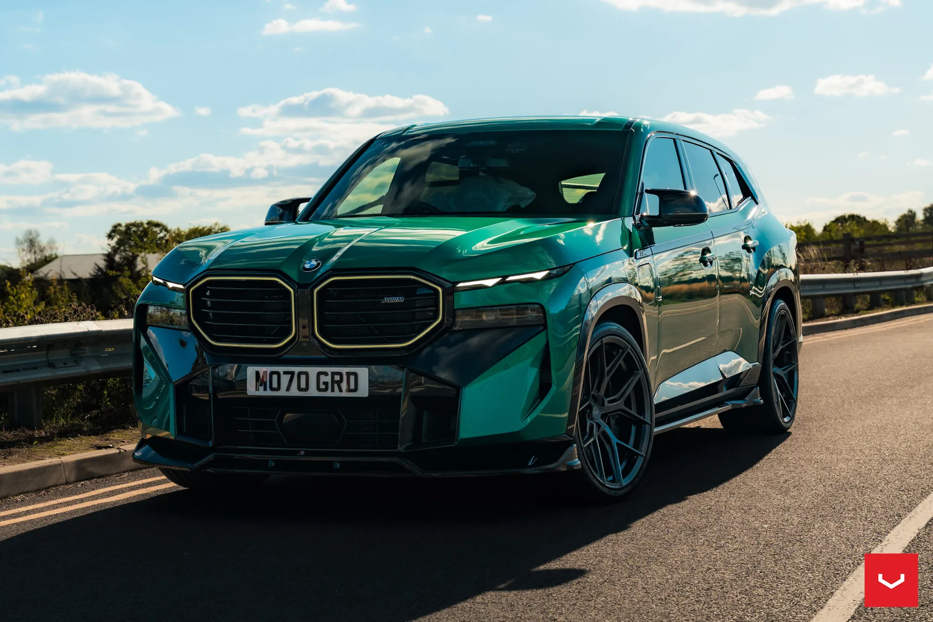 BMW XM, 5