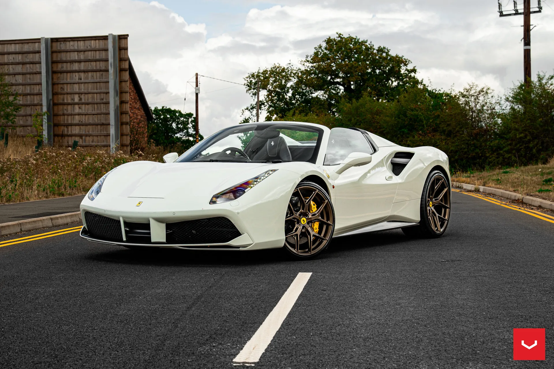 Ferrari 488, 1