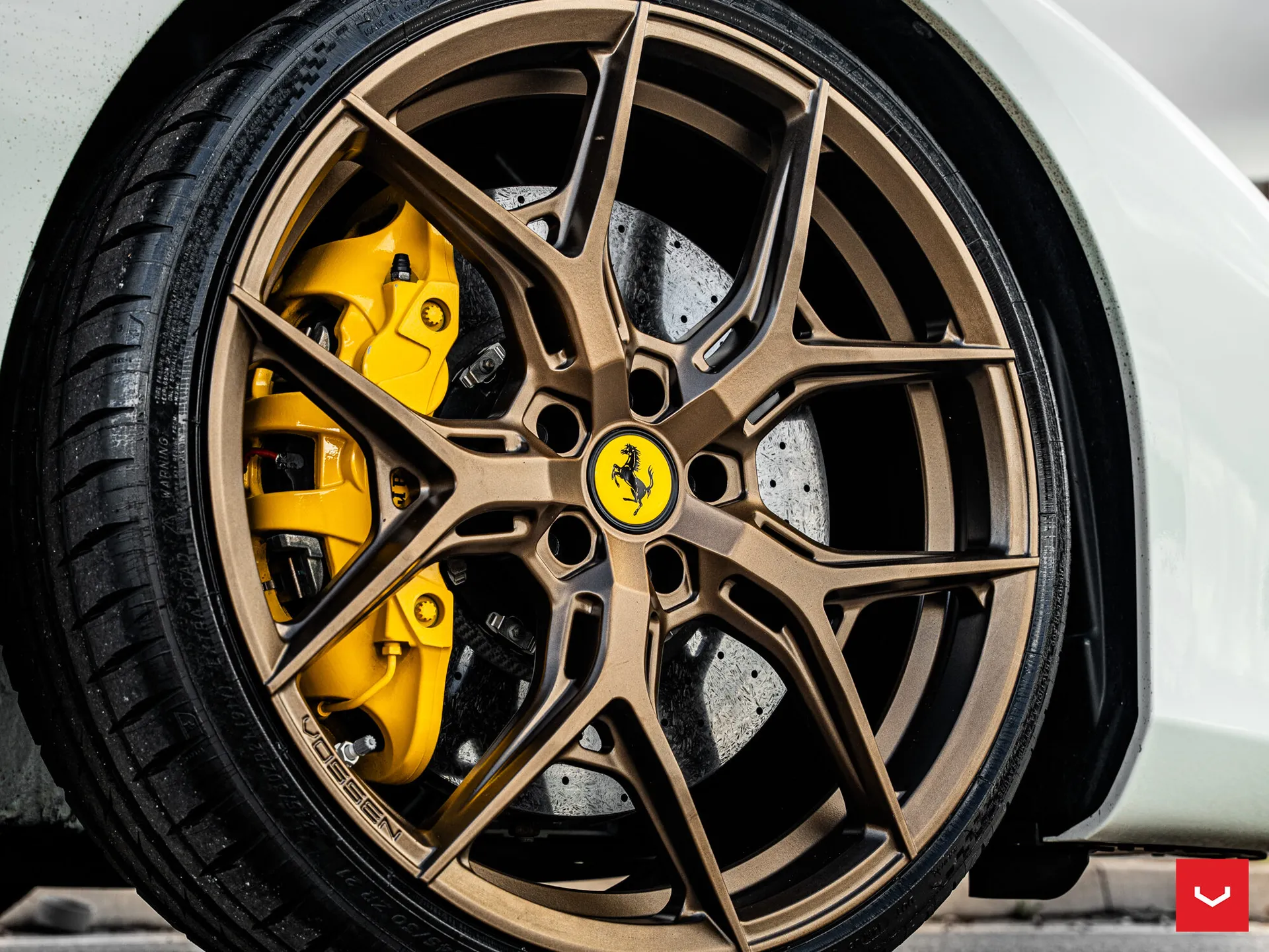 Ferrari 488, 4