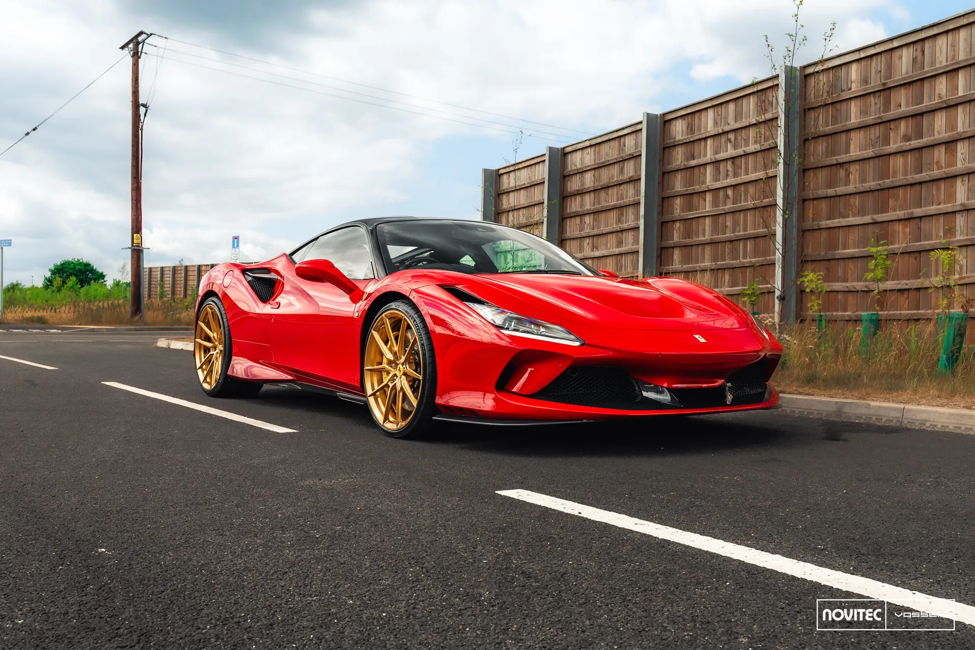Ferrari F8, 17