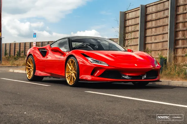 Ferrari F8