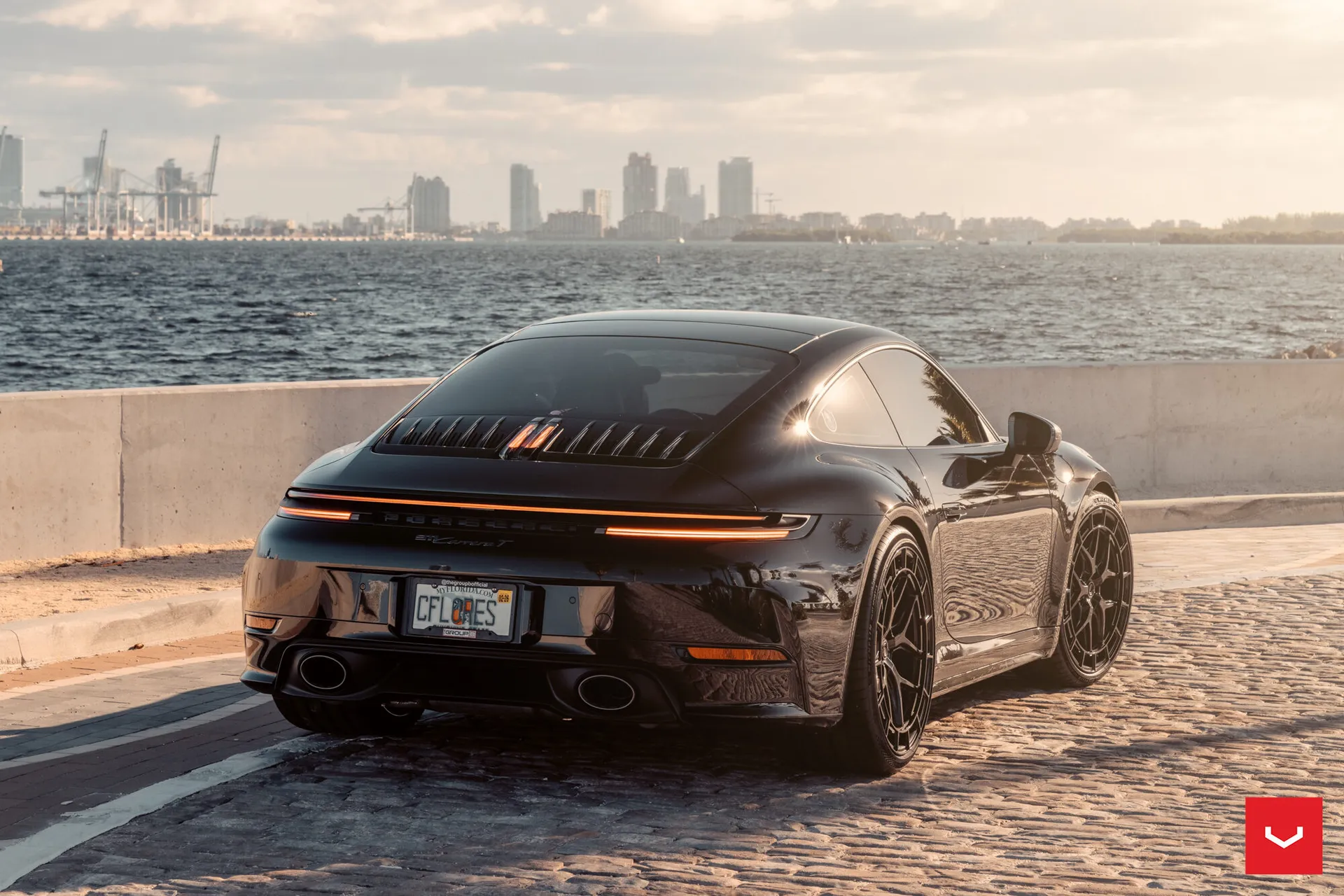 Porsche 992, 16