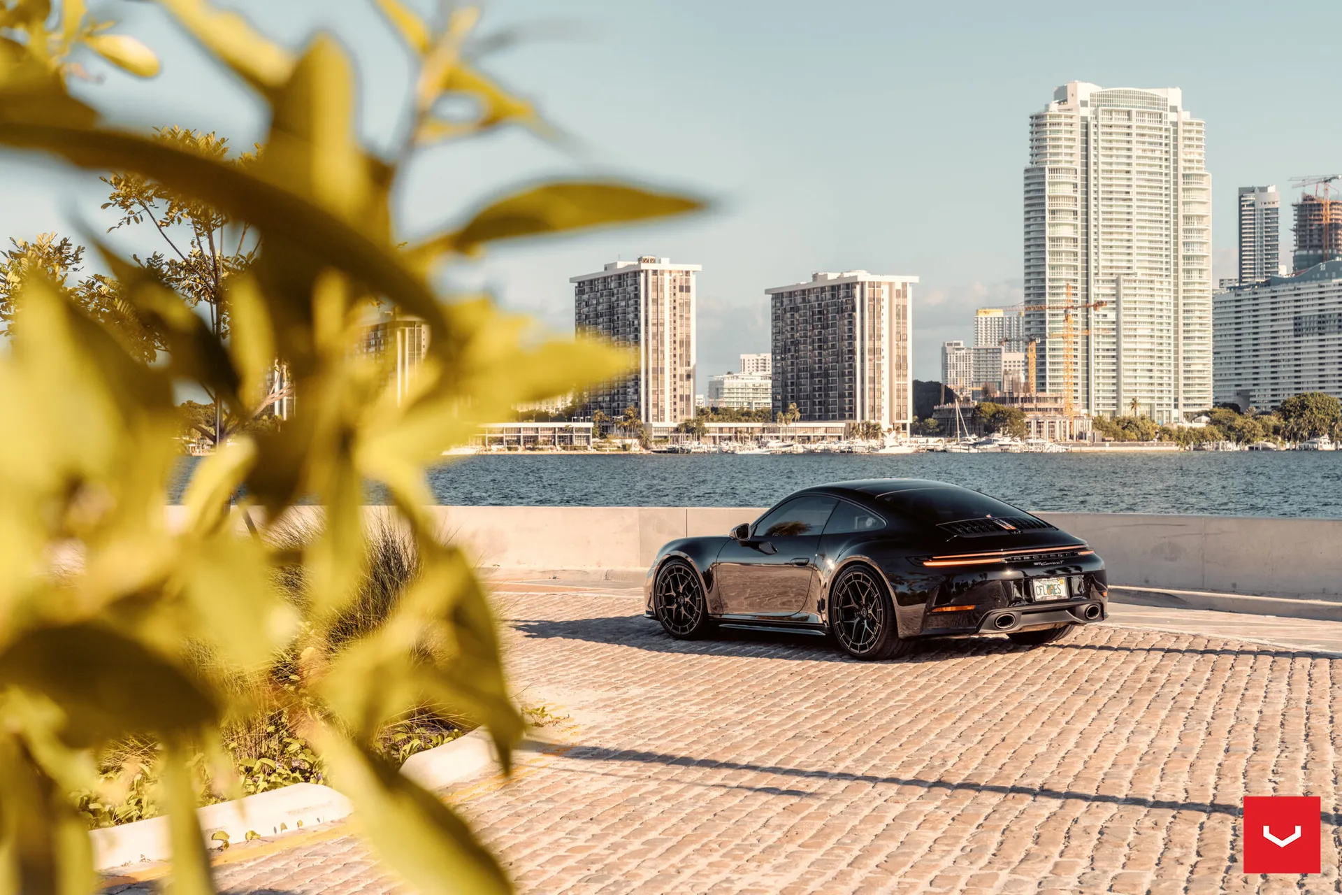 Porsche 992, 13