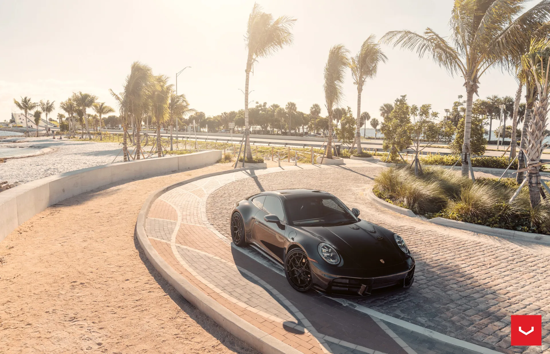 Porsche 992, 8