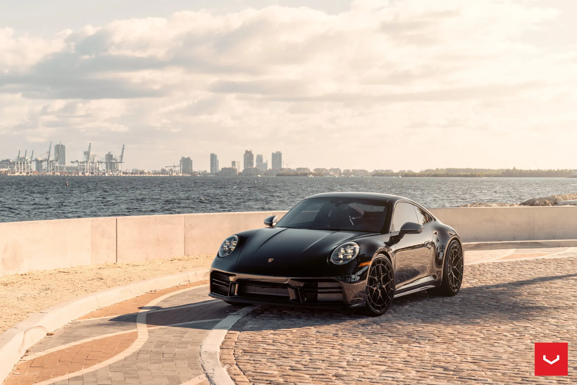 Porsche 992, 5