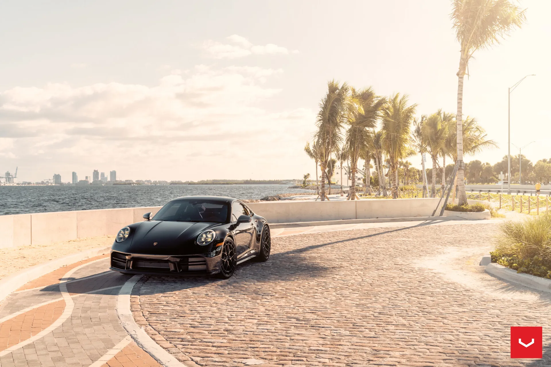 Porsche 992, 4