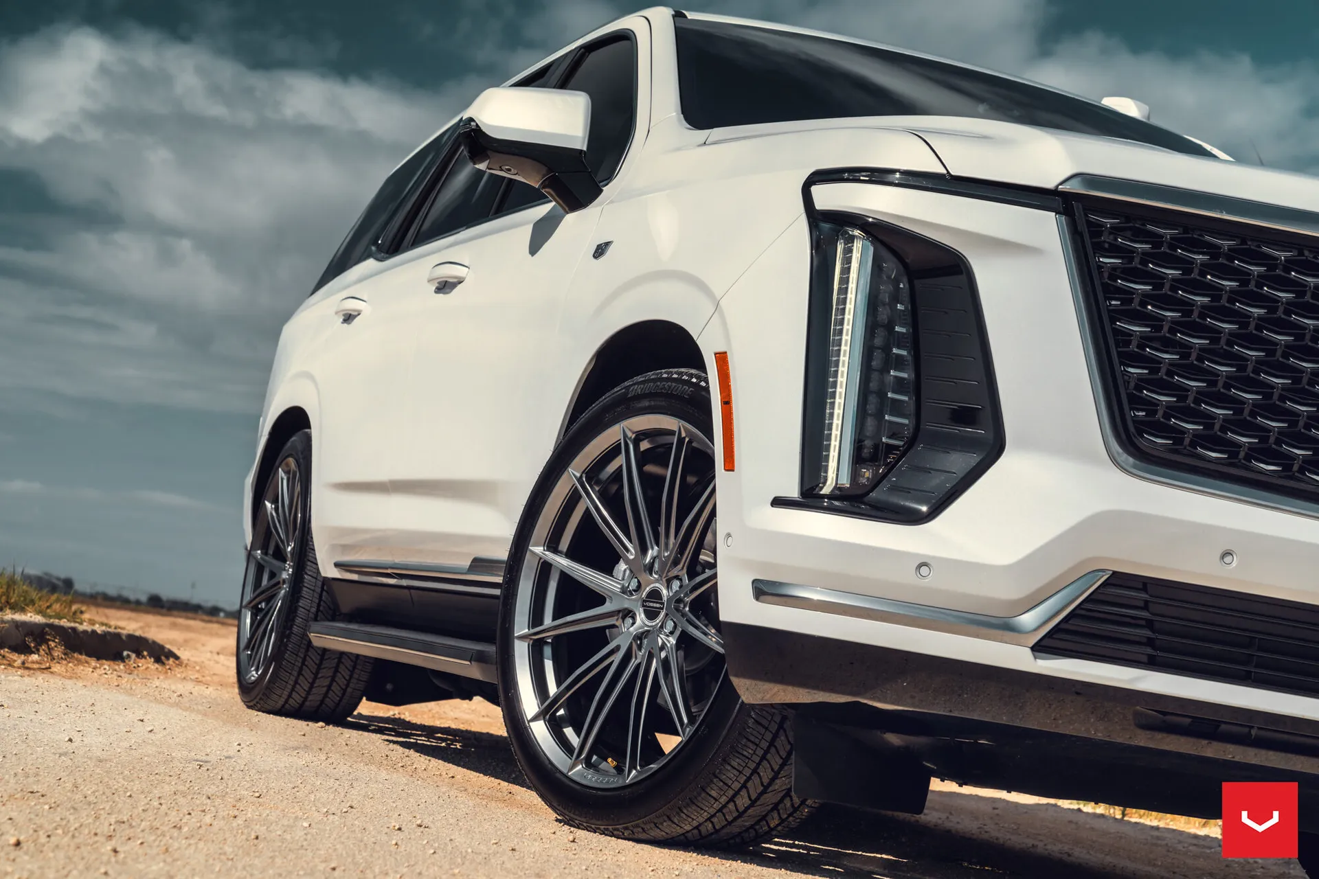 Cadillac Escalade, 1