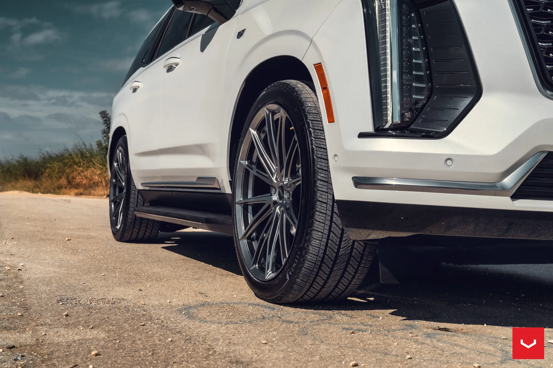 Cadillac Escalade, 13