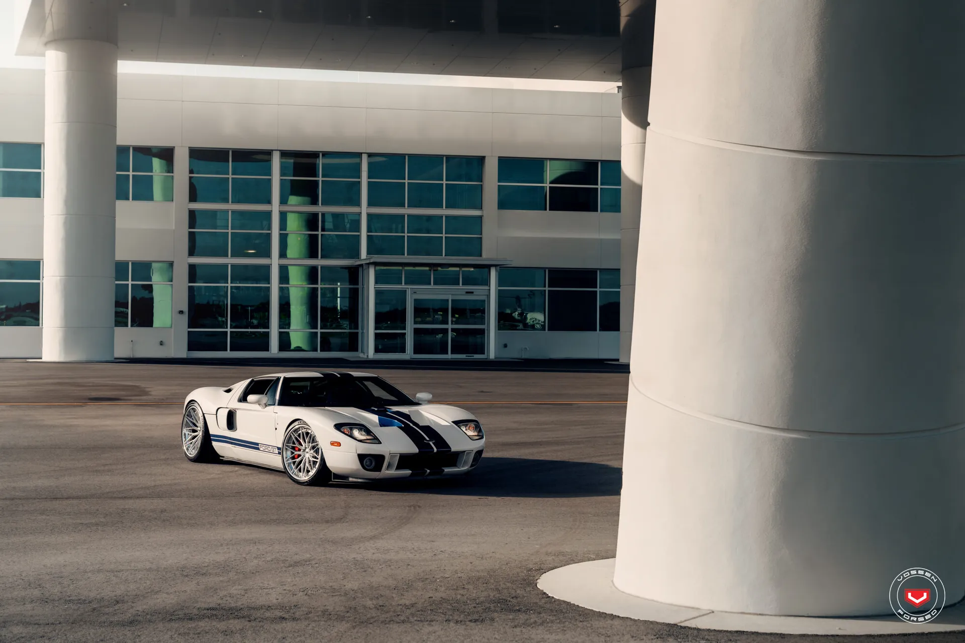 Ford GT, 18