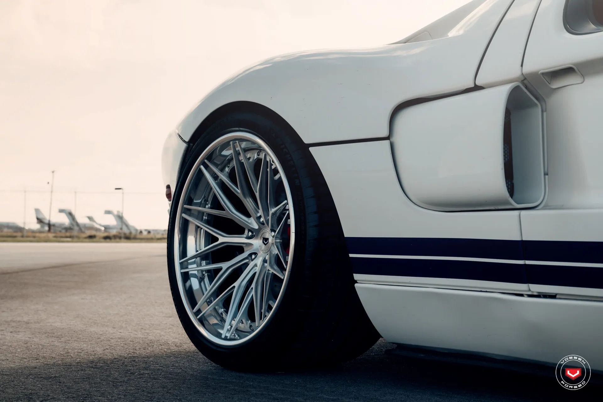 Ford GT, 3