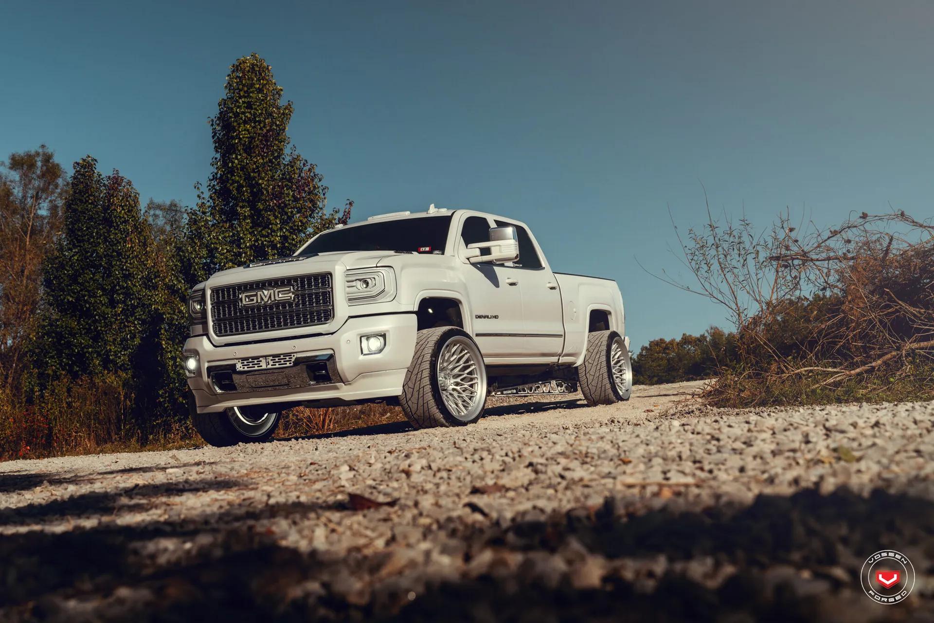 GMC Sierra, 1