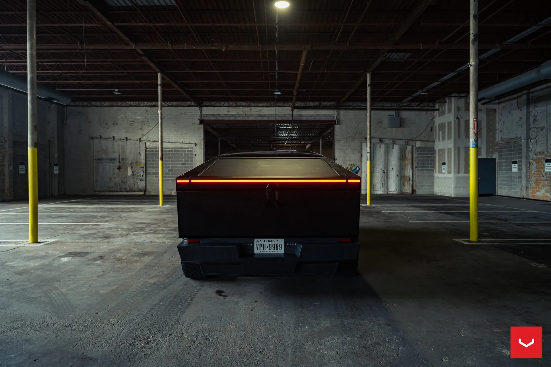 Tesla Cybertruck, 13
