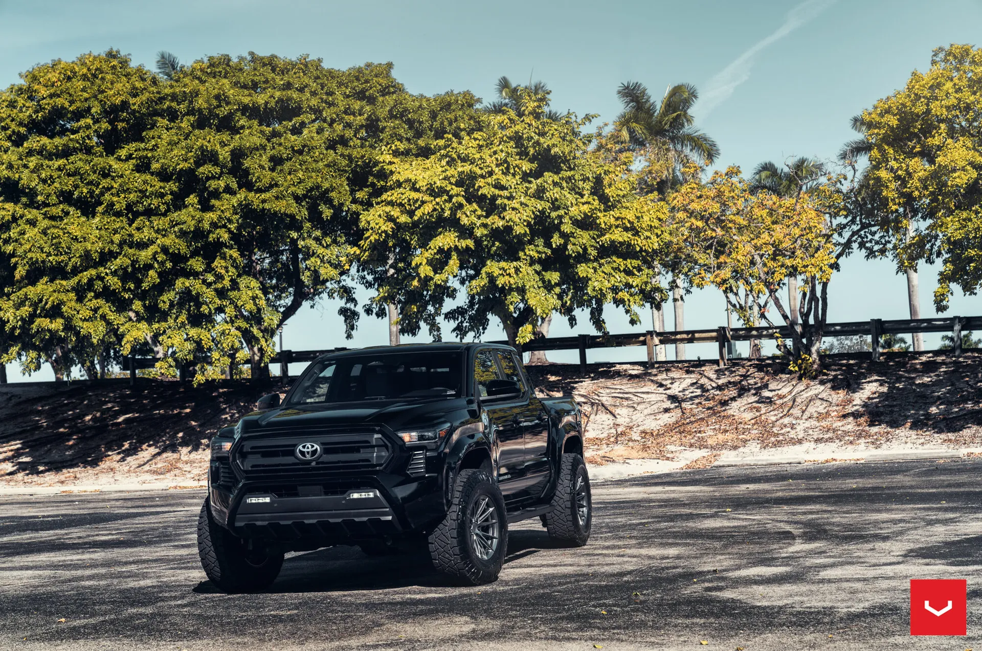 Toyota Tacoma, 1