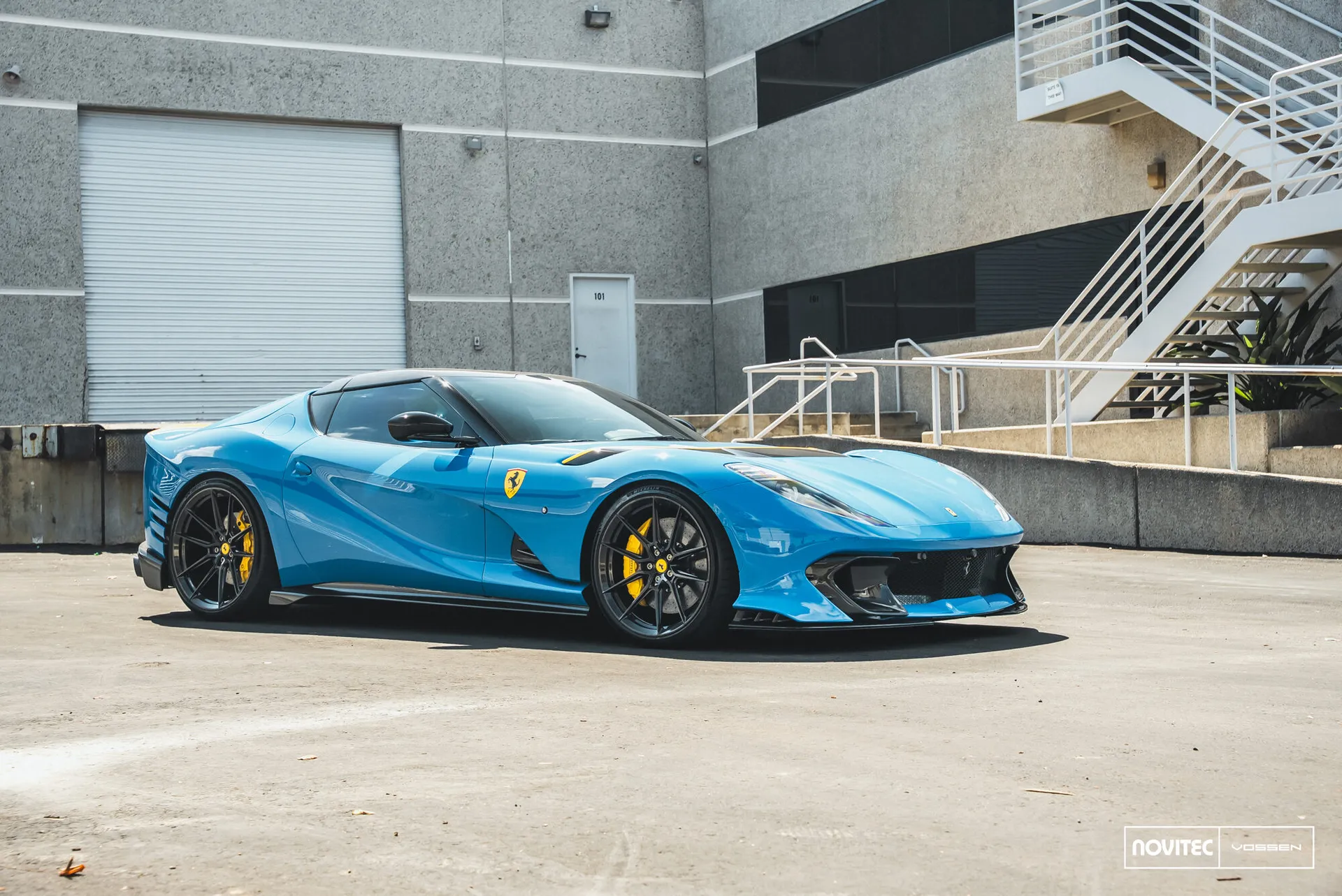 Ferrari 812, 1