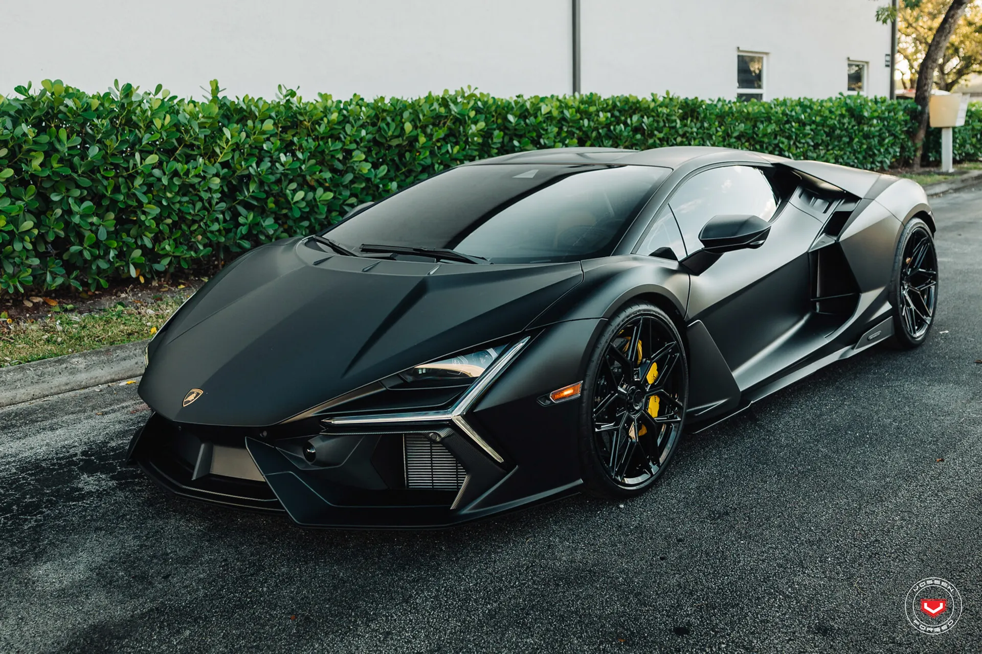 Lamborghini Revuelto, 20