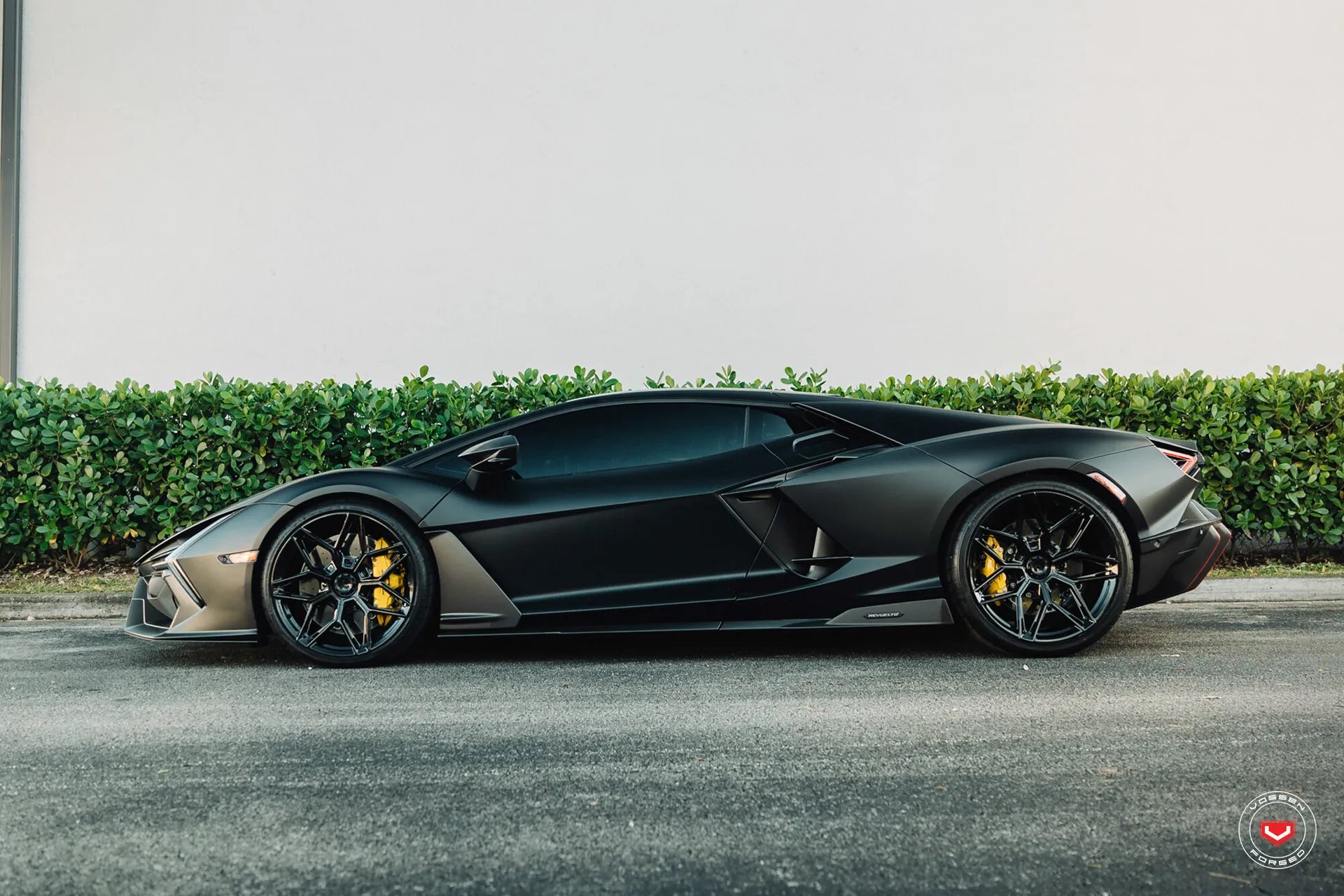 Lamborghini Revuelto, 18