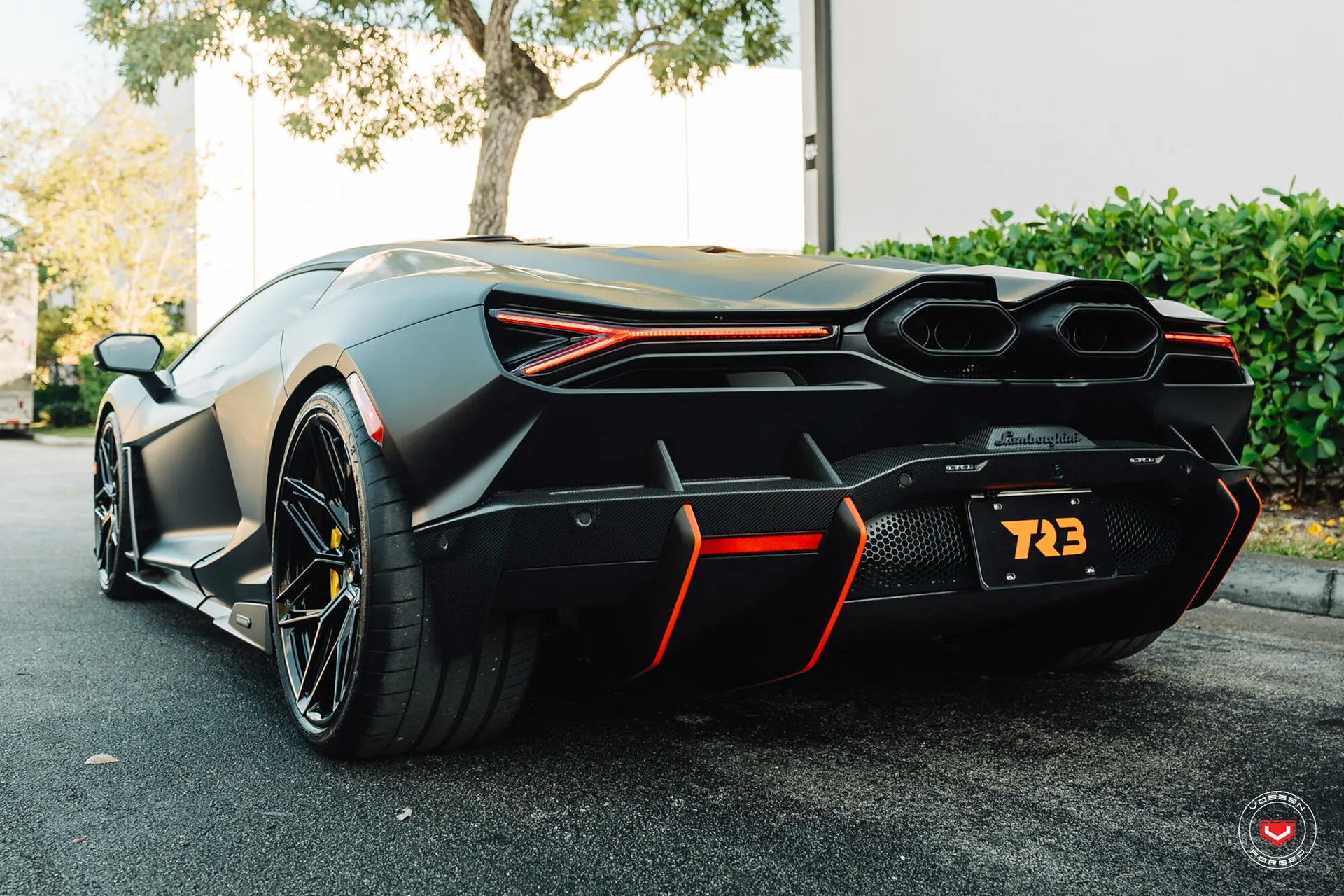 Lamborghini Revuelto, 17
