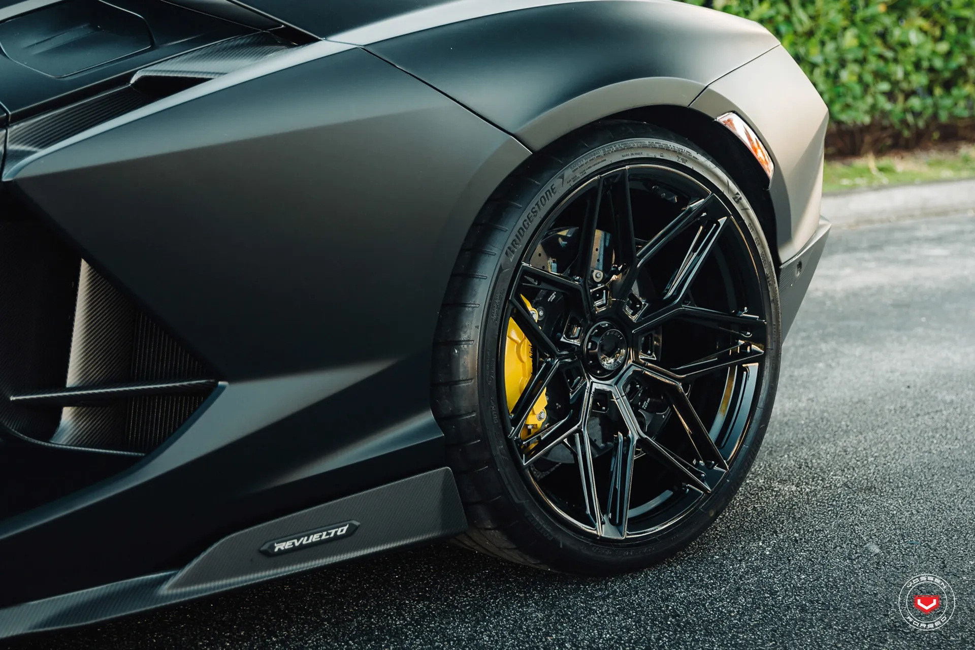 Lamborghini Revuelto, 14