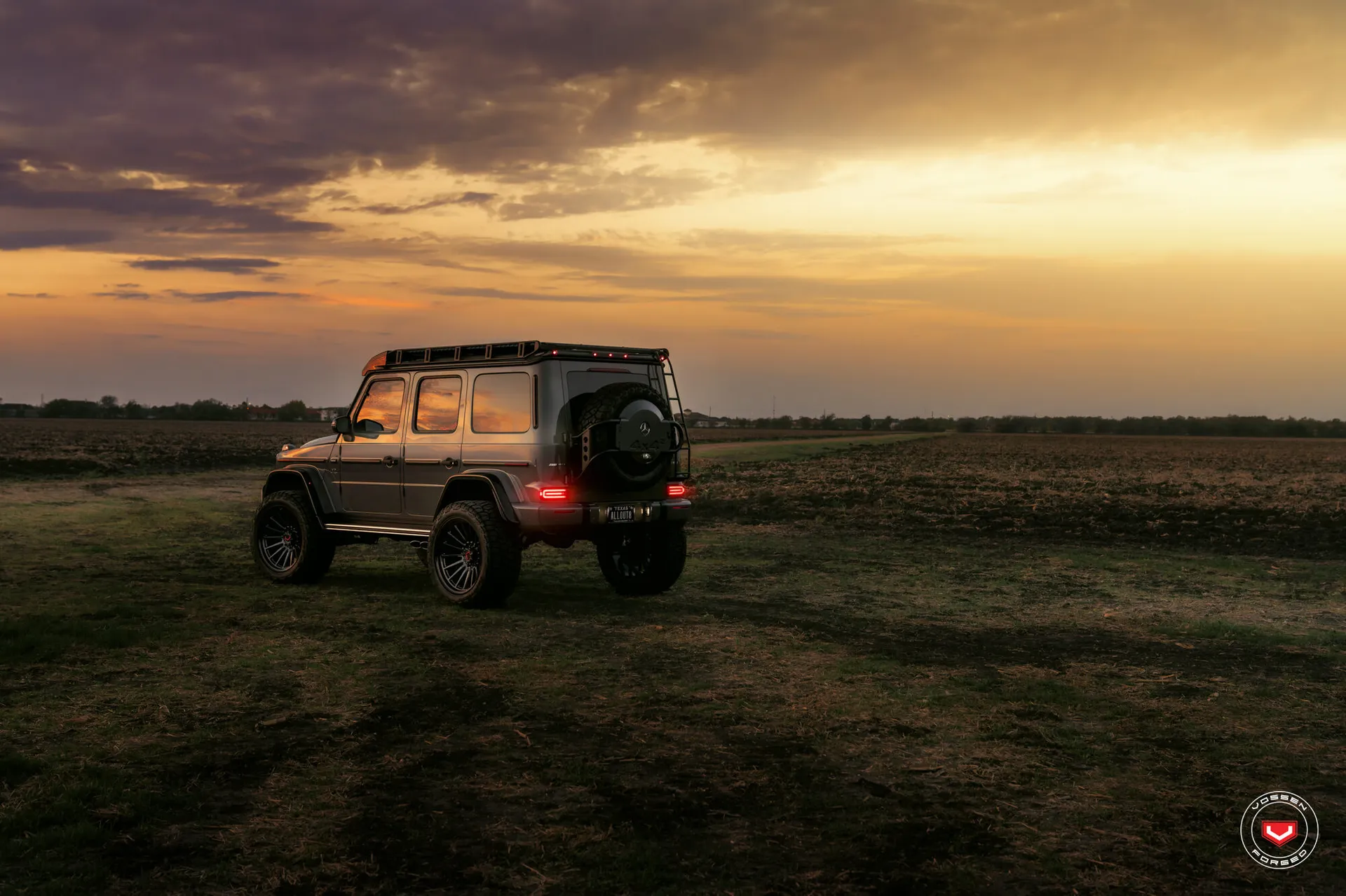 Mercedes Benz G-Class, 10