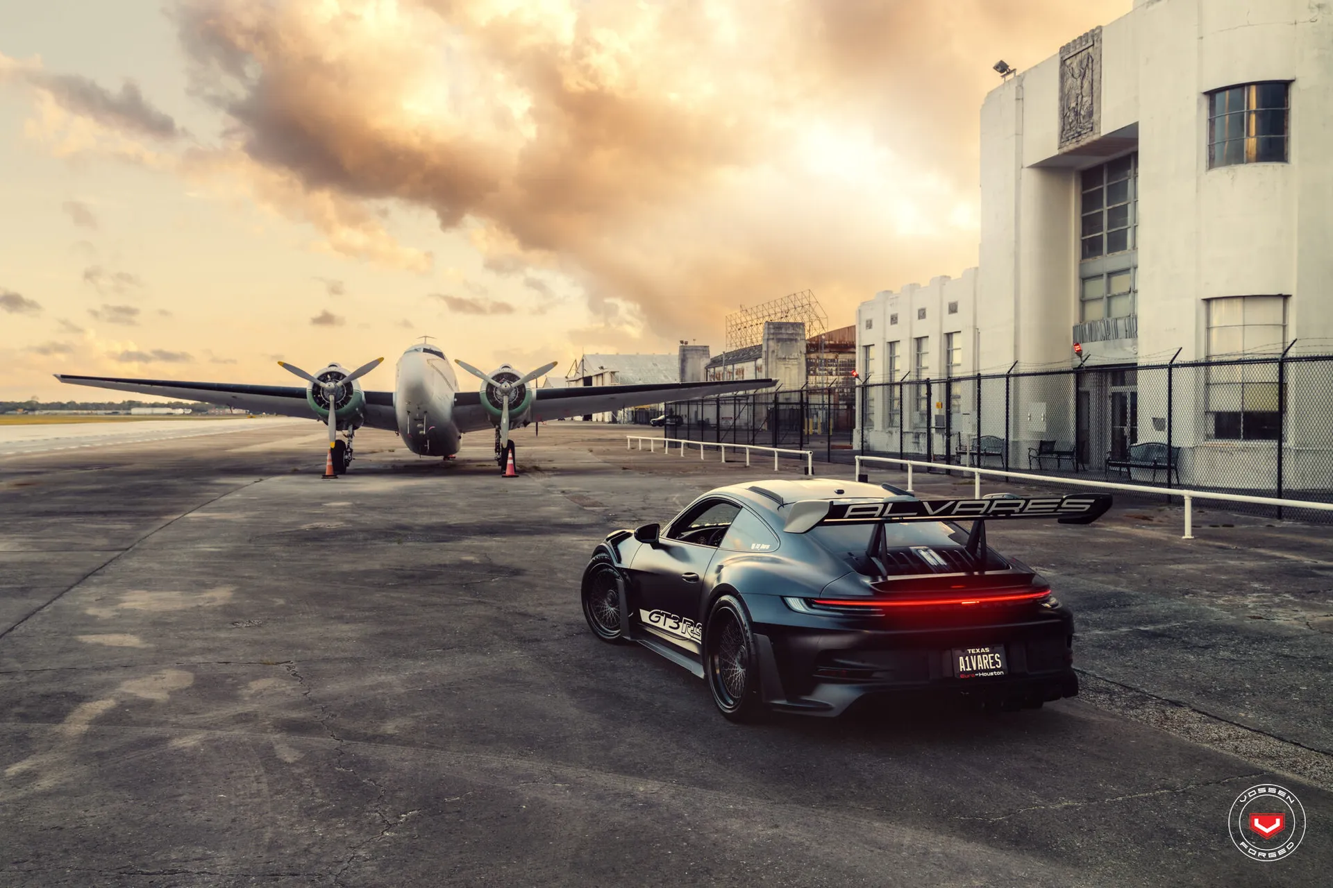 Porsche 992, 19