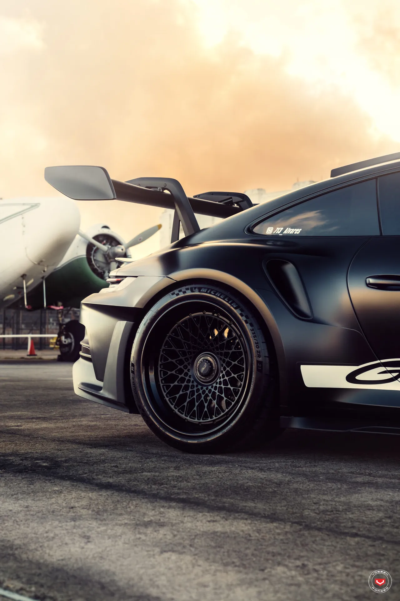 Porsche 992, 16