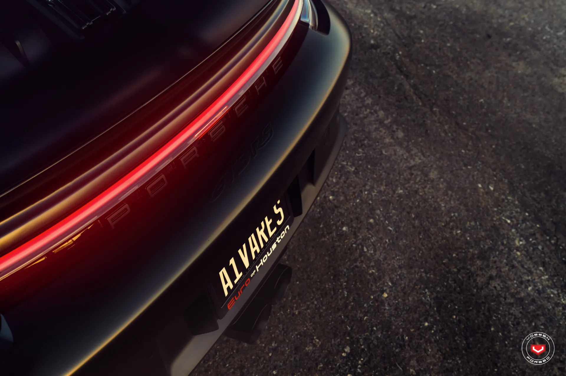 Porsche 992, 11