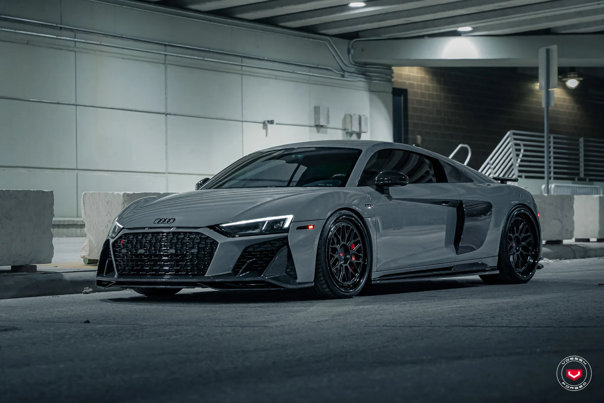 Audi R8, 1
