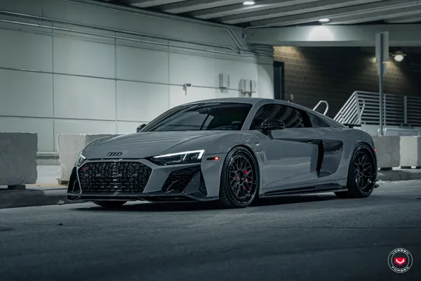 Audi R8