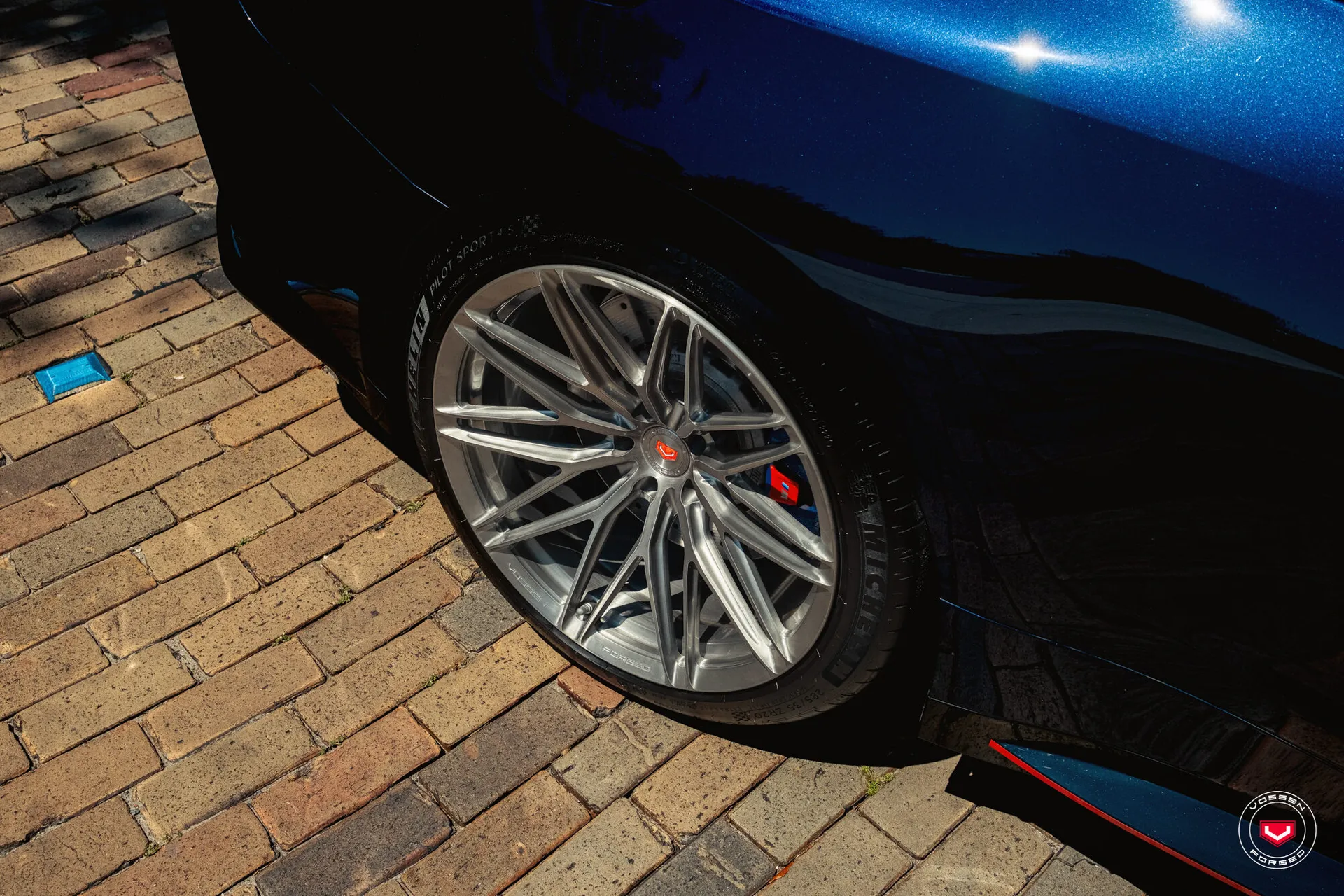 BMW 4 Series / M4, 16