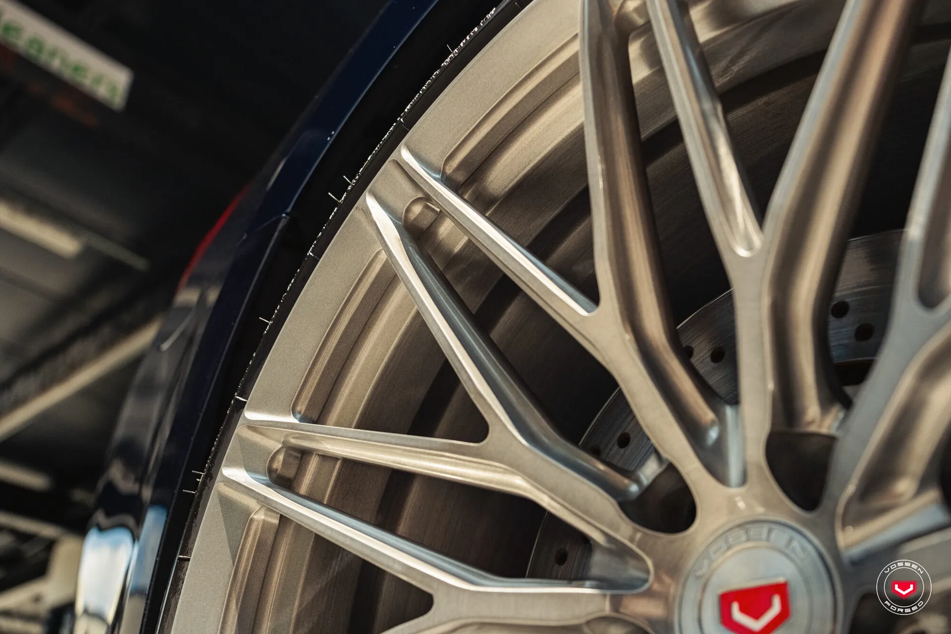 BMW 4 Series / M4, 8