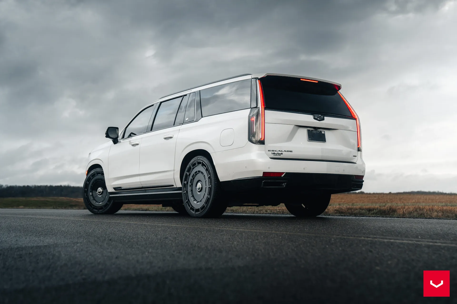 Cadillac Escalade, 7