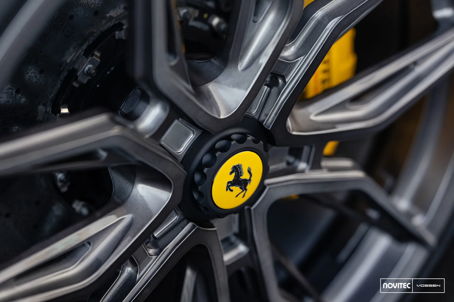 Ferrari Purosangue, 14