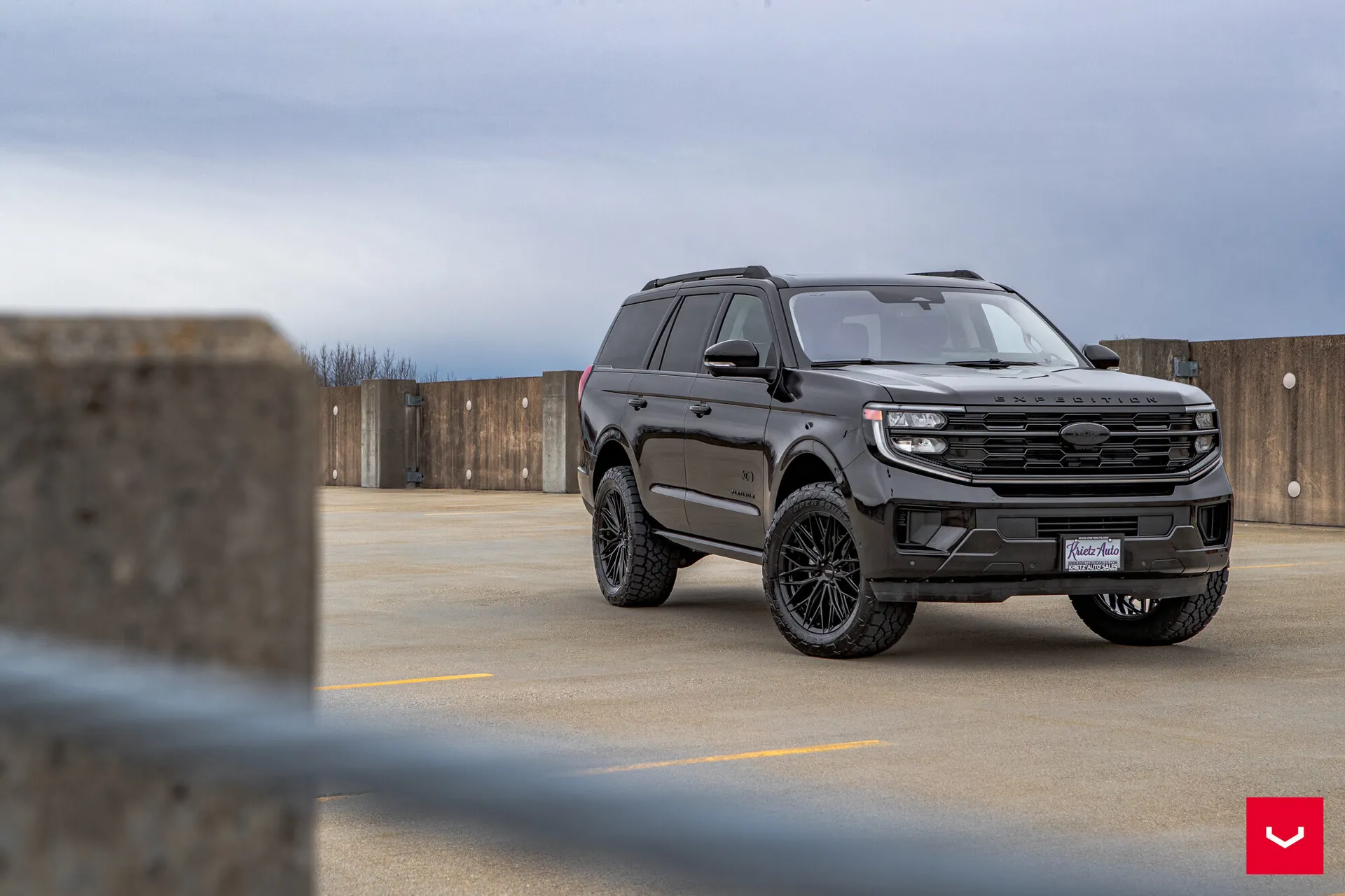Ford Expedition, 8