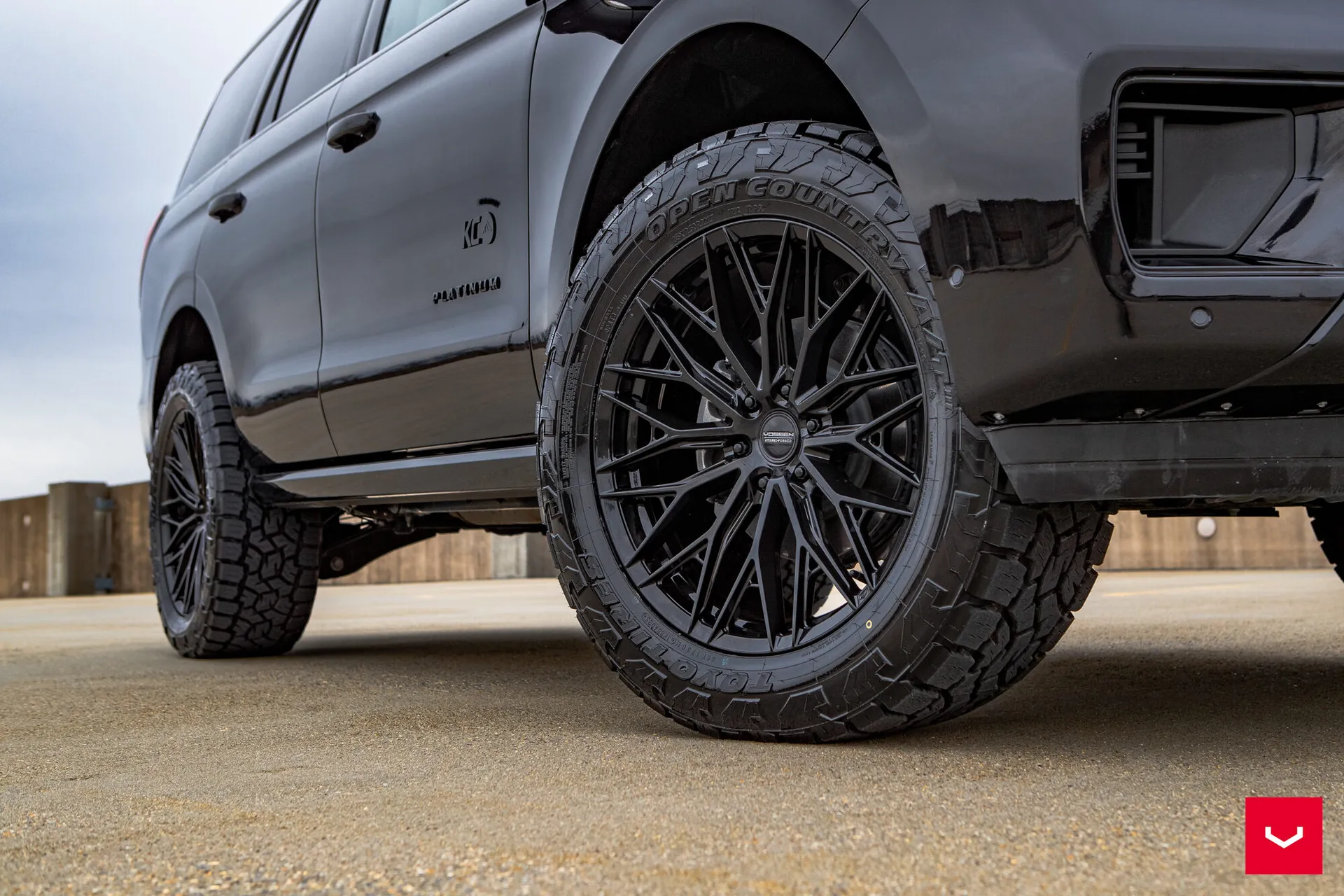 Ford Expedition, 3
