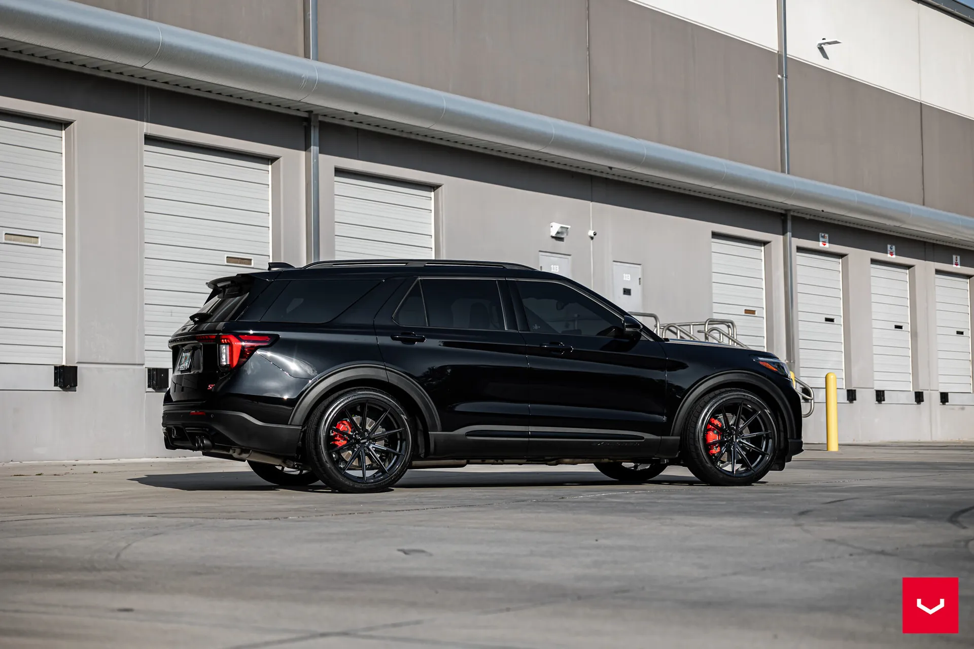 Ford Explorer, 17