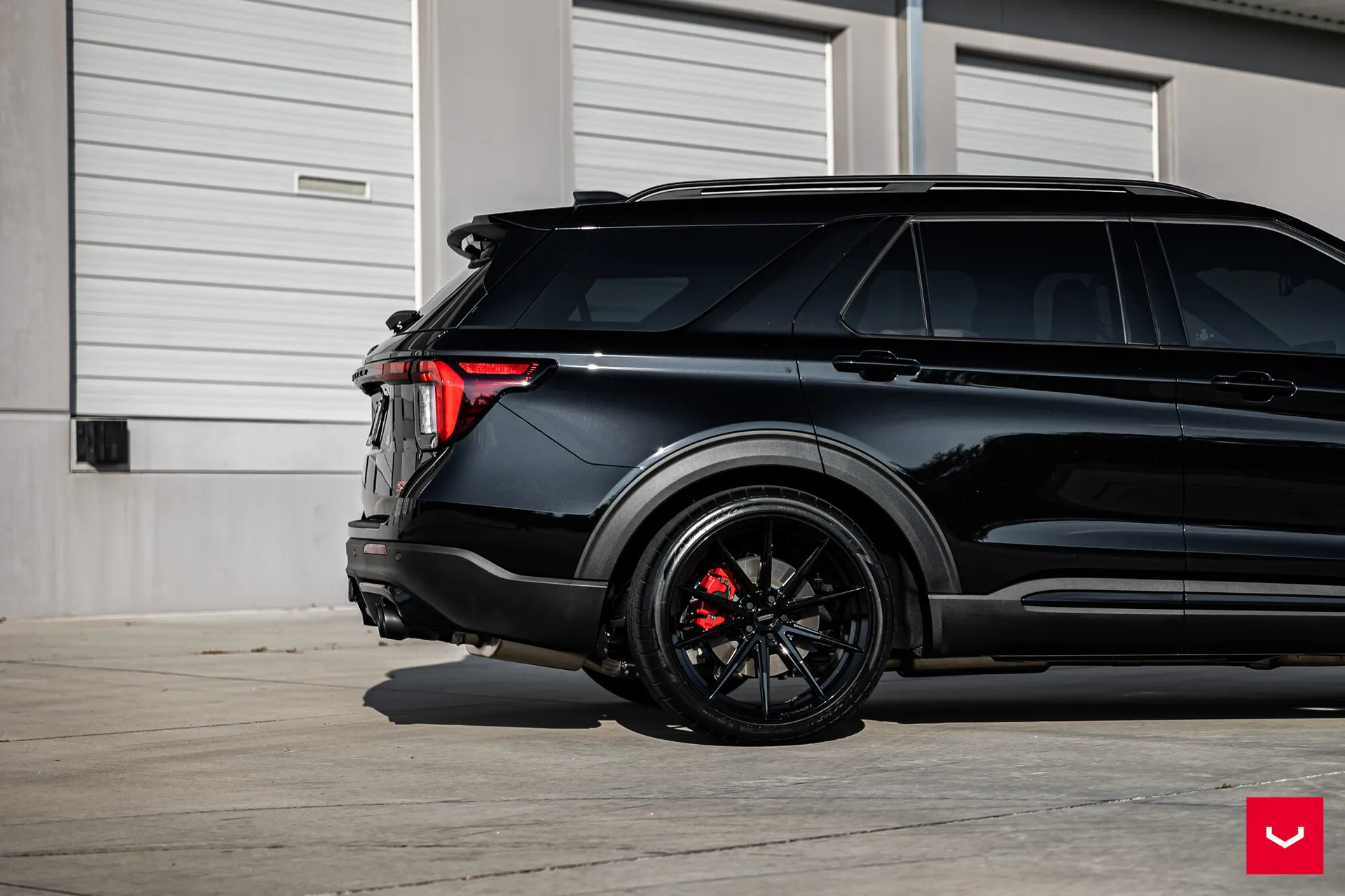 Ford Explorer, 18