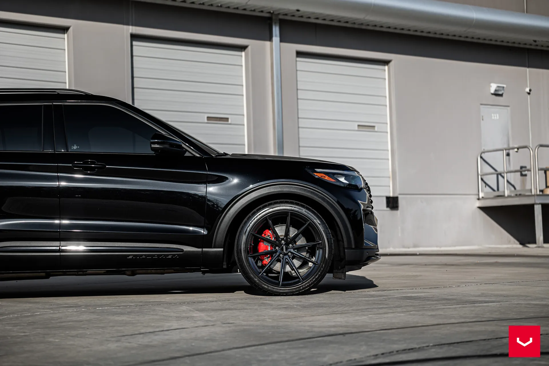 Ford Explorer, 16