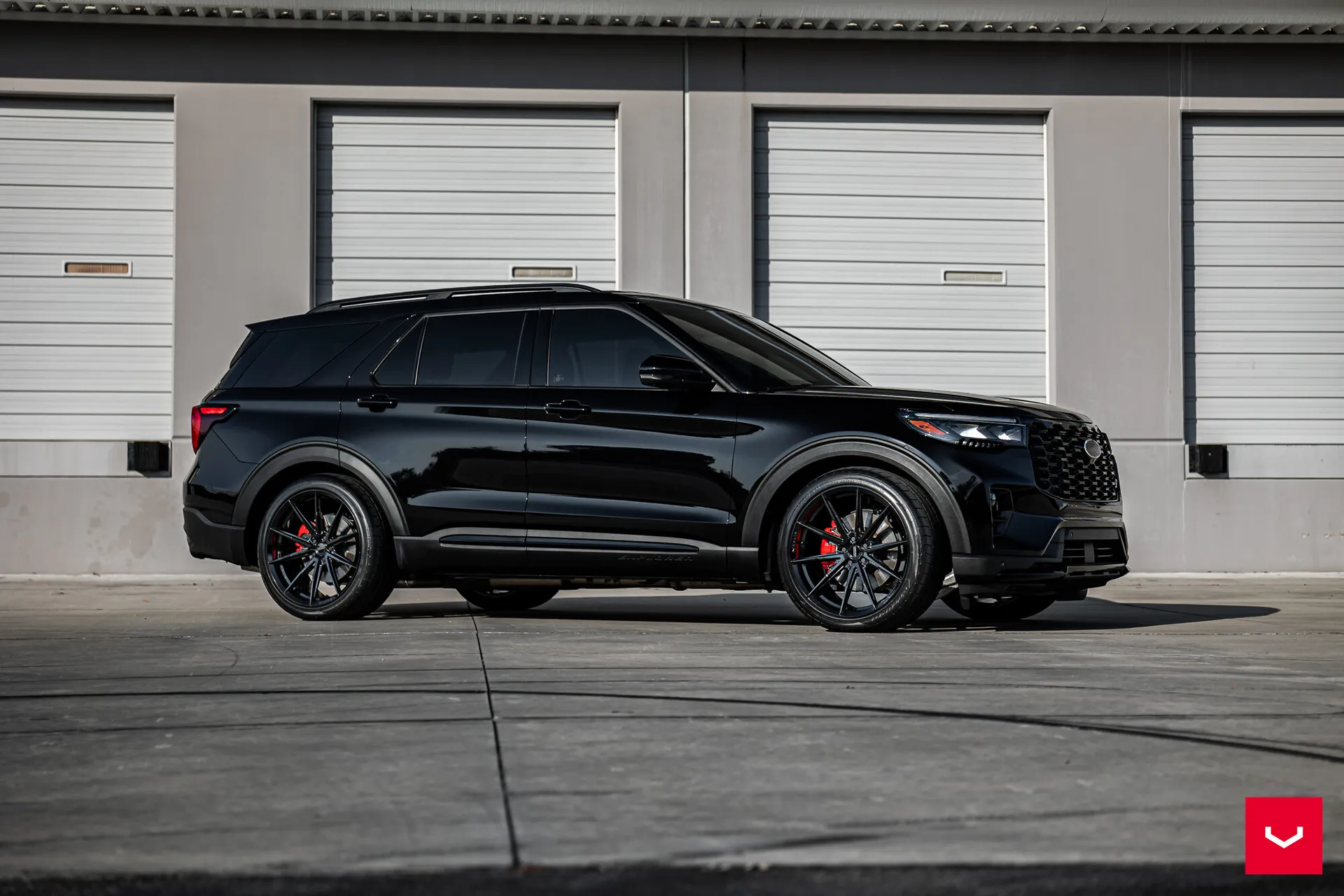 Ford Explorer, 13