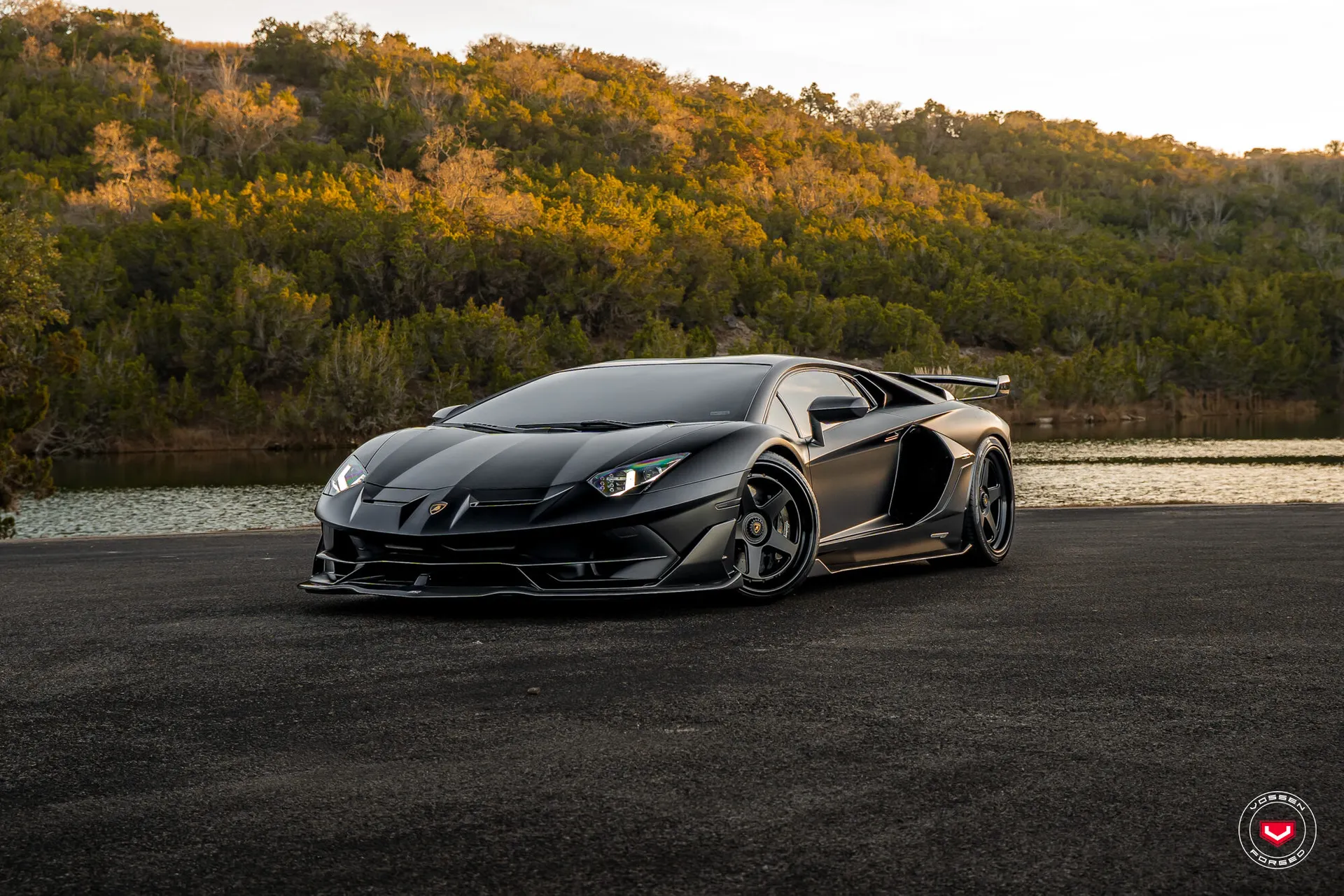 Lamborghini Aventador, 1