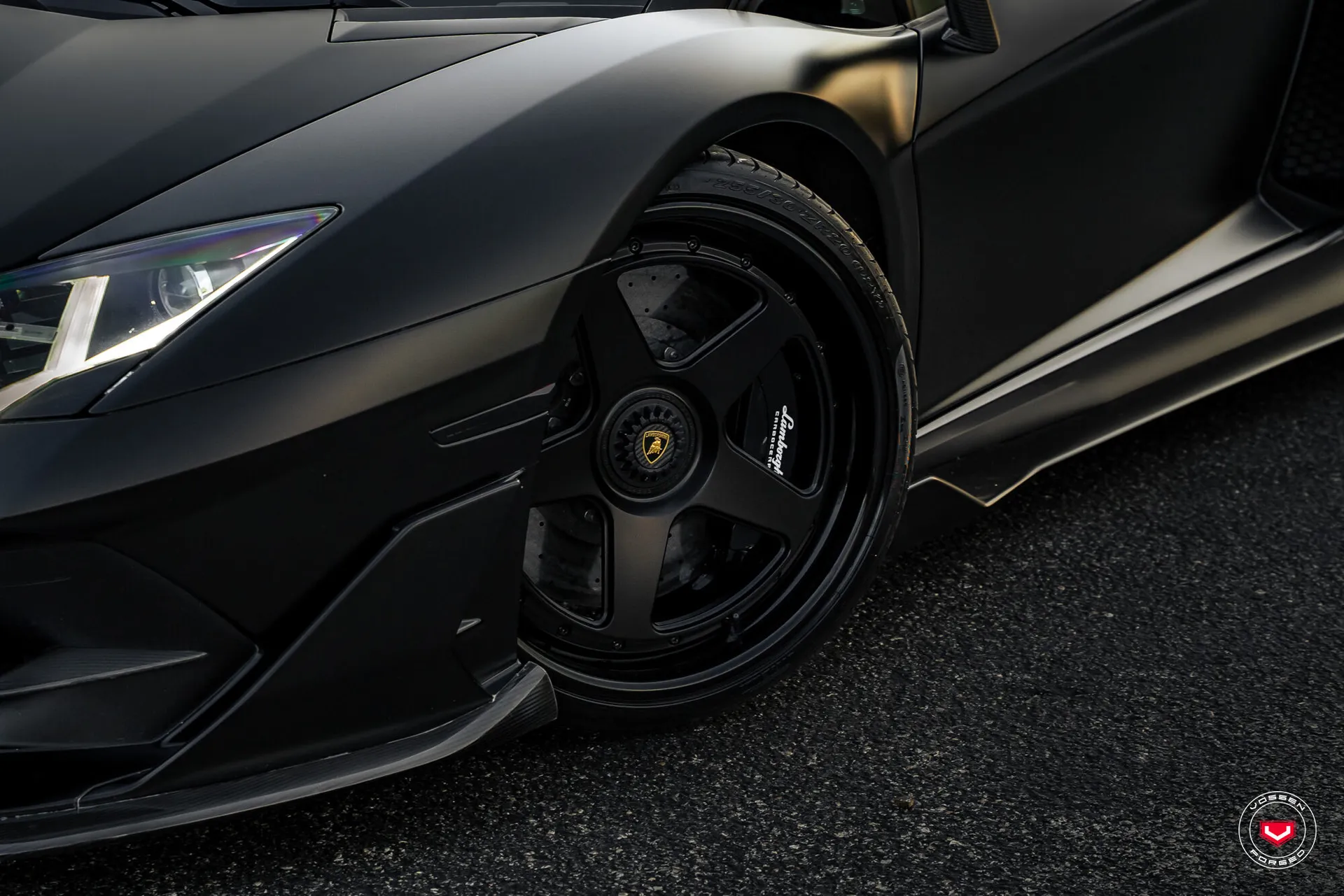 Lamborghini Aventador, 13