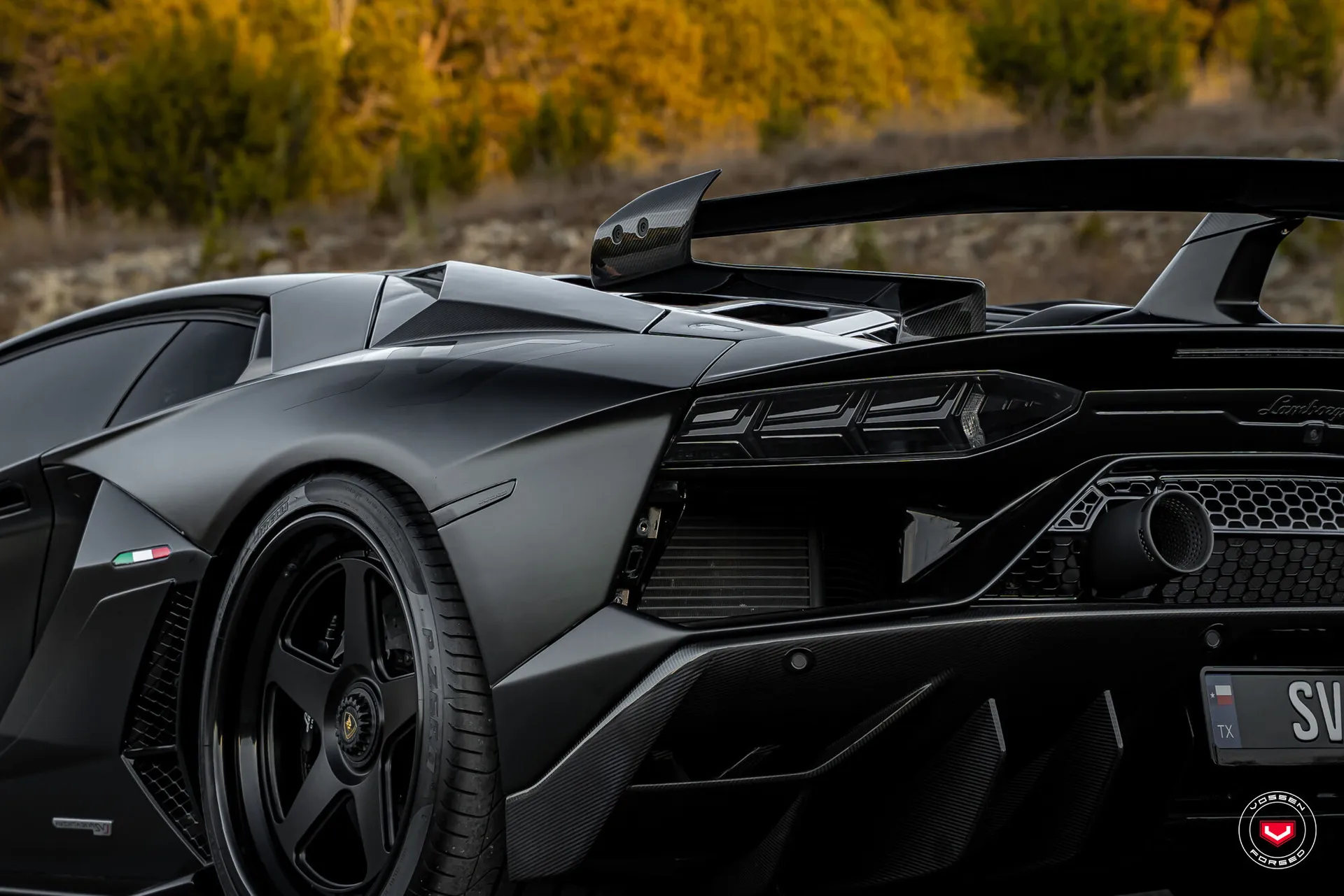 Lamborghini Aventador, 7