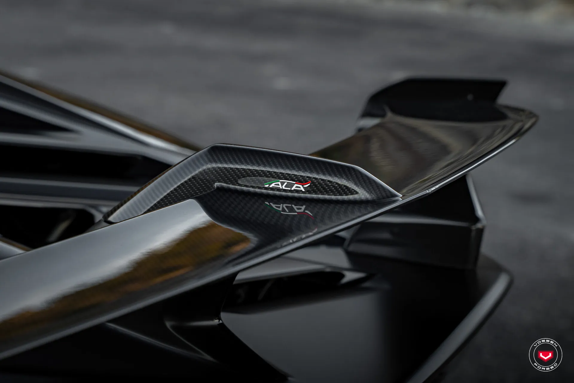 Lamborghini Aventador, 8