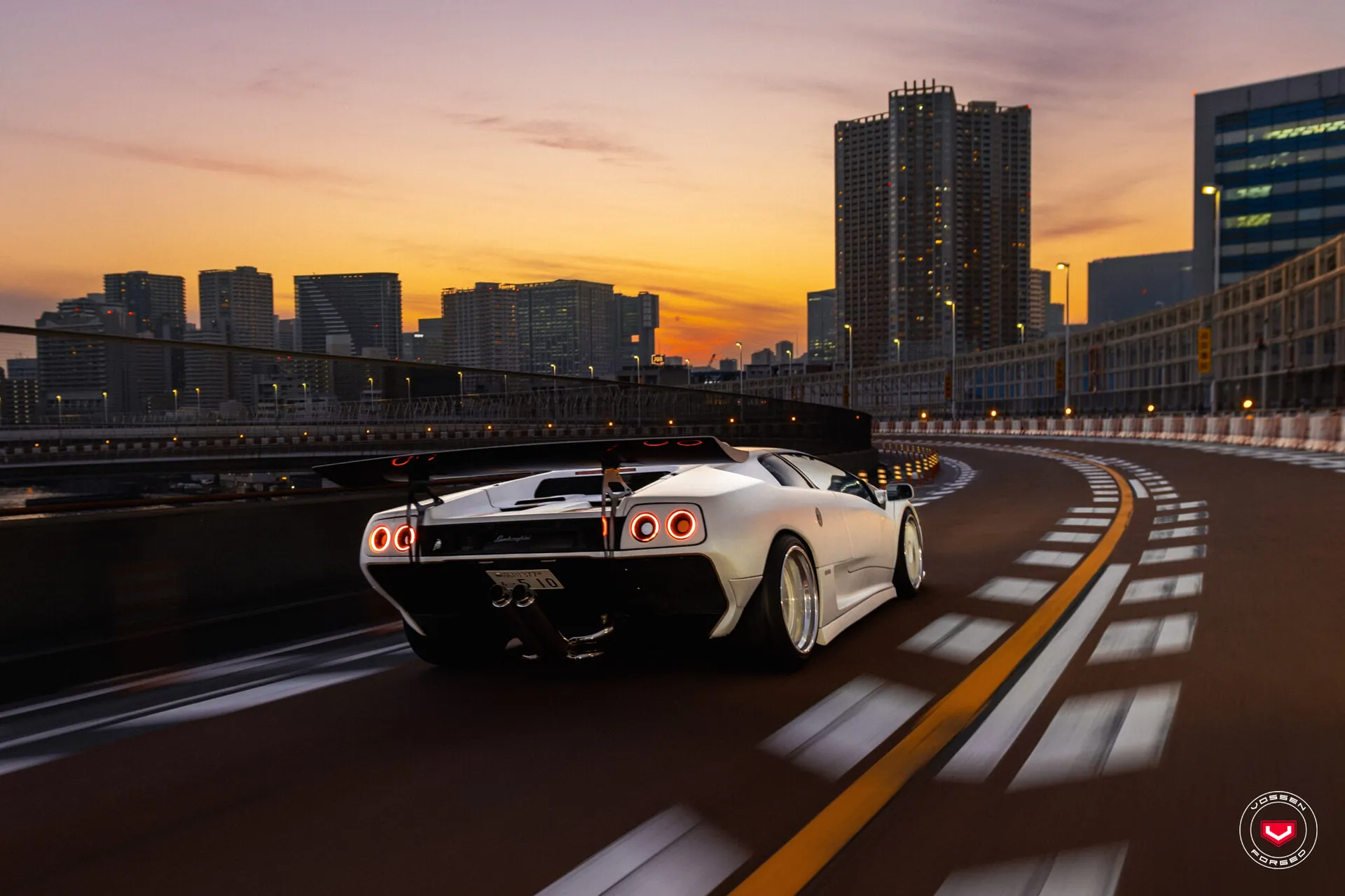Lamborghini Diablo, 18
