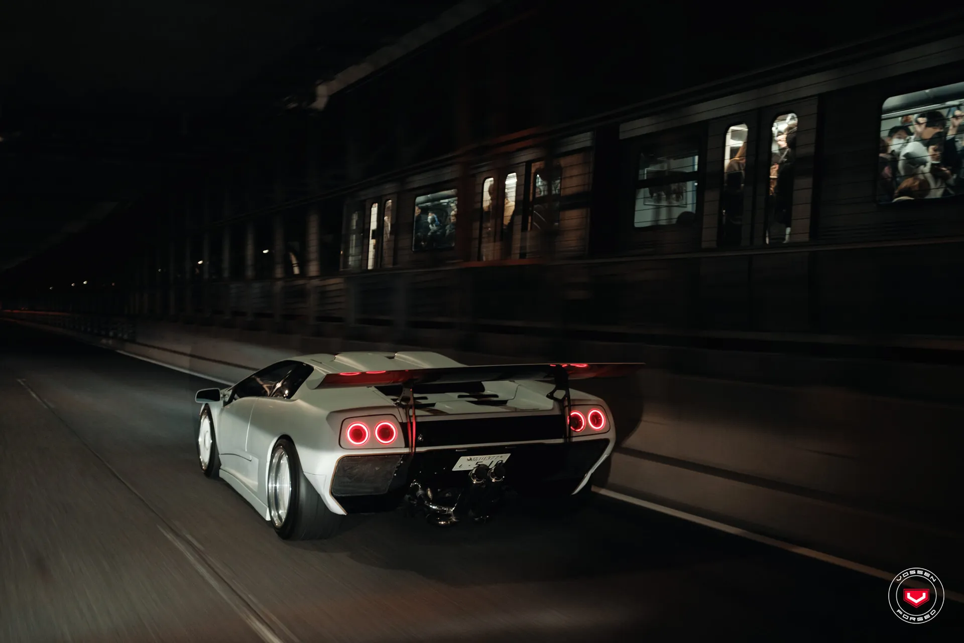 Lamborghini Diablo, 17