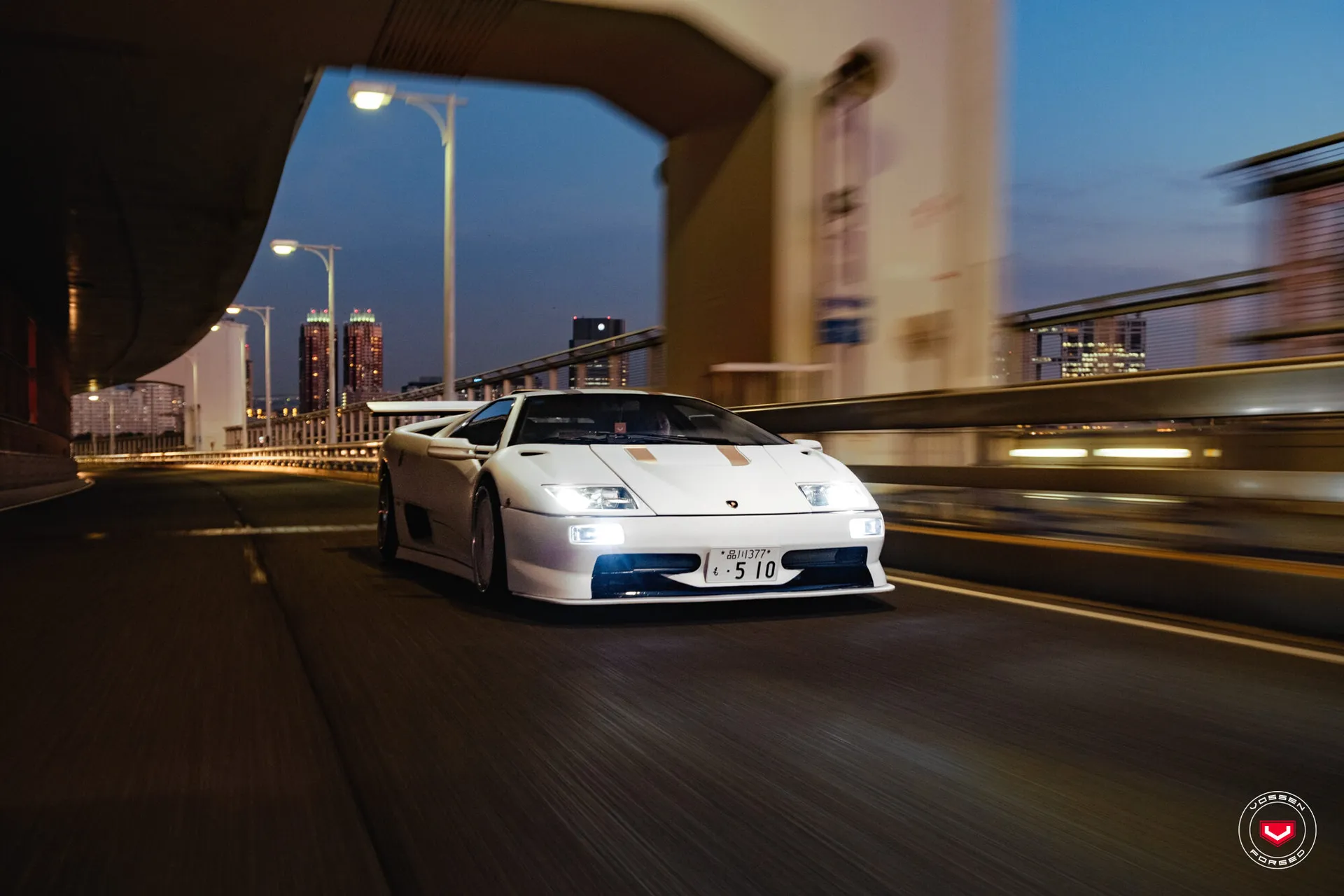 Lamborghini Diablo, 15